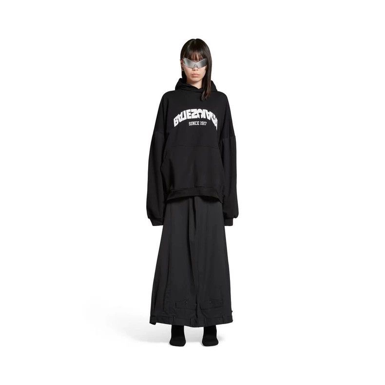 Balenciaga Balenciaga FW23 BACK FLIP ROUND reverse embroidered logo ho Size US M / EU 48-50 / 2 - 7 Thumbnail