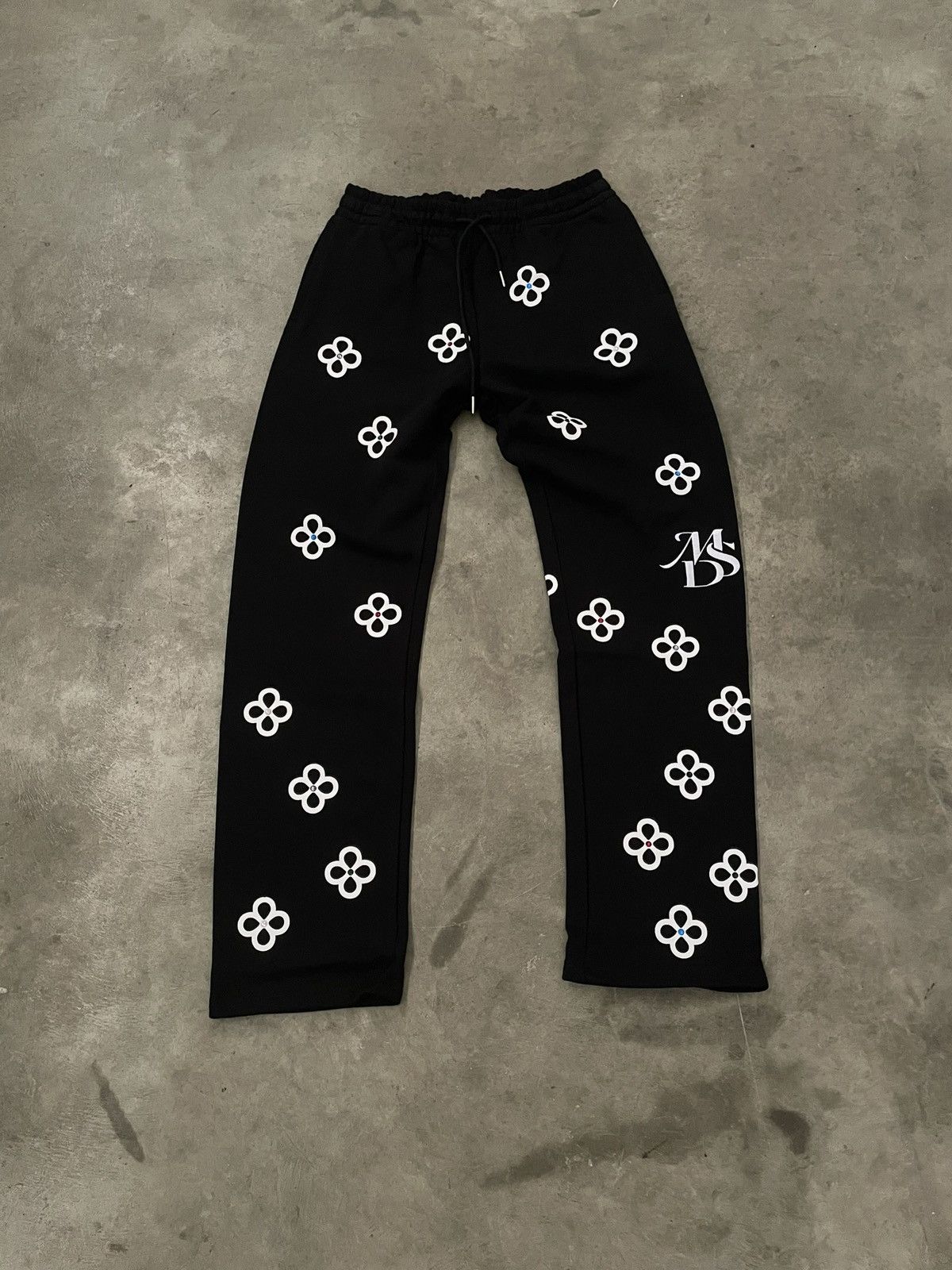 Other Rhinestone Sweatpants Size US 32 / EU 48 - 1 Thumbnail