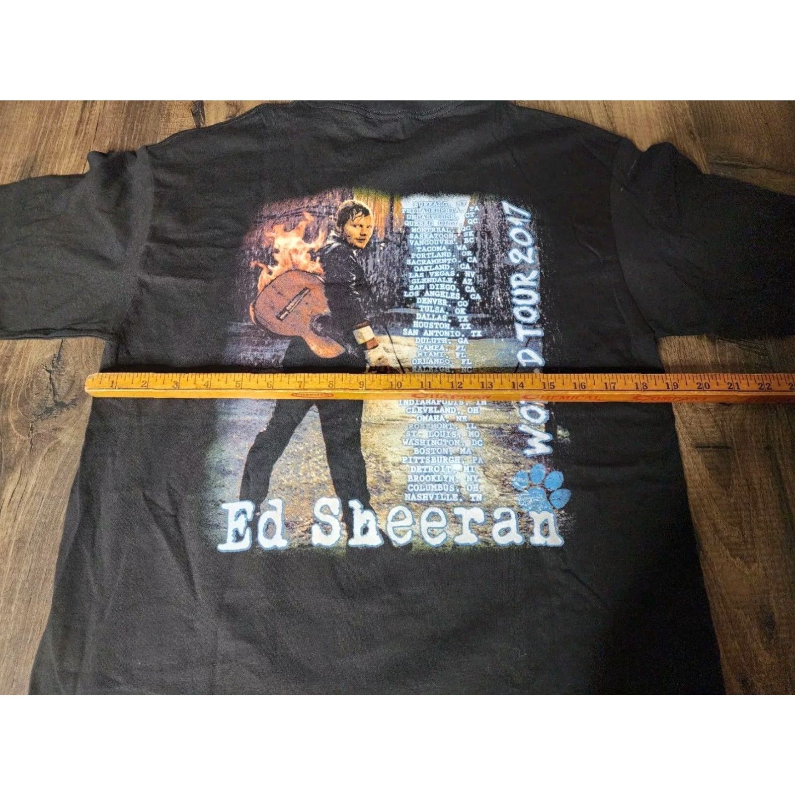 Vintage Ed Sheeran Divide World Tour 2017 Concert T Shirt Black Mens Medium Alstyle Cotton Band Tee Size US M / EU 48-50 / 2 - 4 Thumbnail
