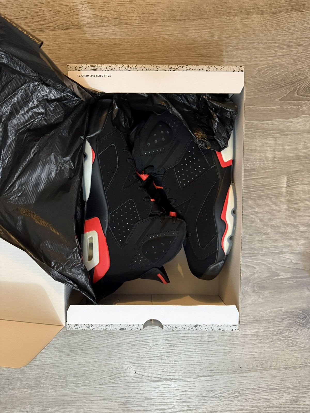 Jordan Brand Air Jordan 6 infrared red Size US 10 / EU 43 - 1 Thumbnail