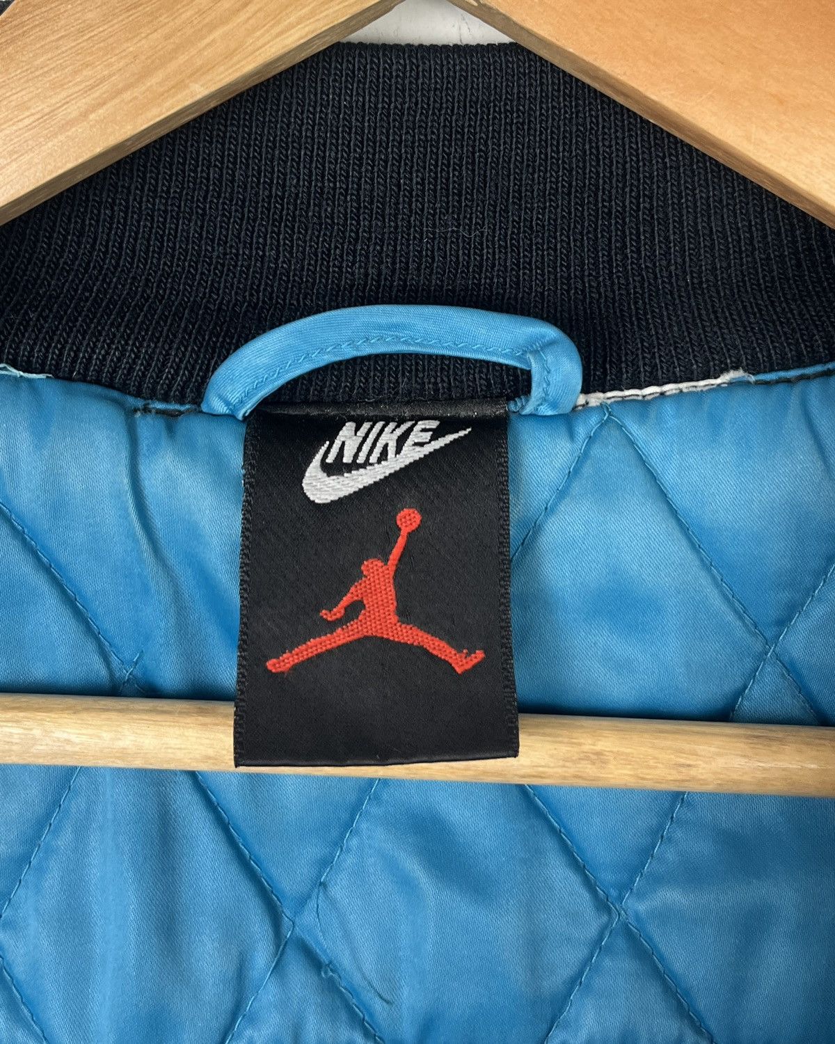 Jordan Brand Vintage 90s Nike Air Jordan Flight Bomber Jacket - Big Logo Size US L / EU 52-54 / 3 - 8 Thumbnail