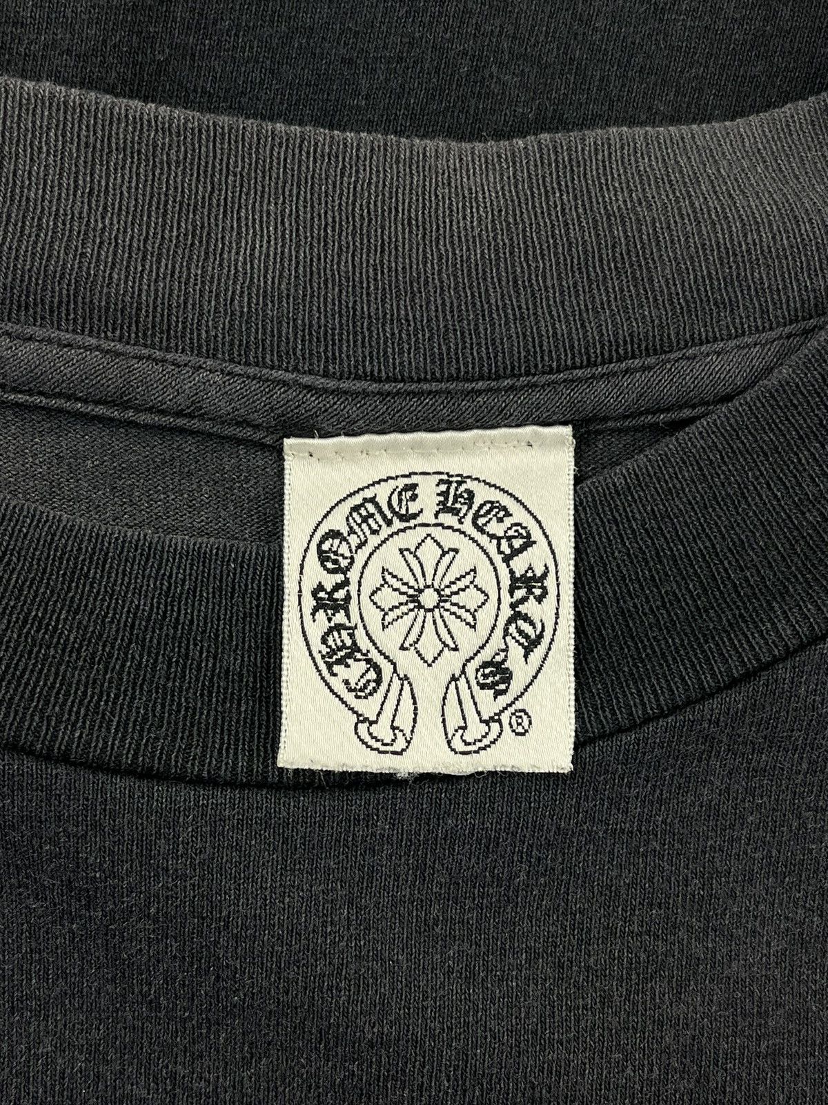 Chrome Hearts Chrome Hearts Vintage Dagger Horseshoe Logo Thrashed Tshirt Size US S / EU 44-46 / 1 - 6 Thumbnail
