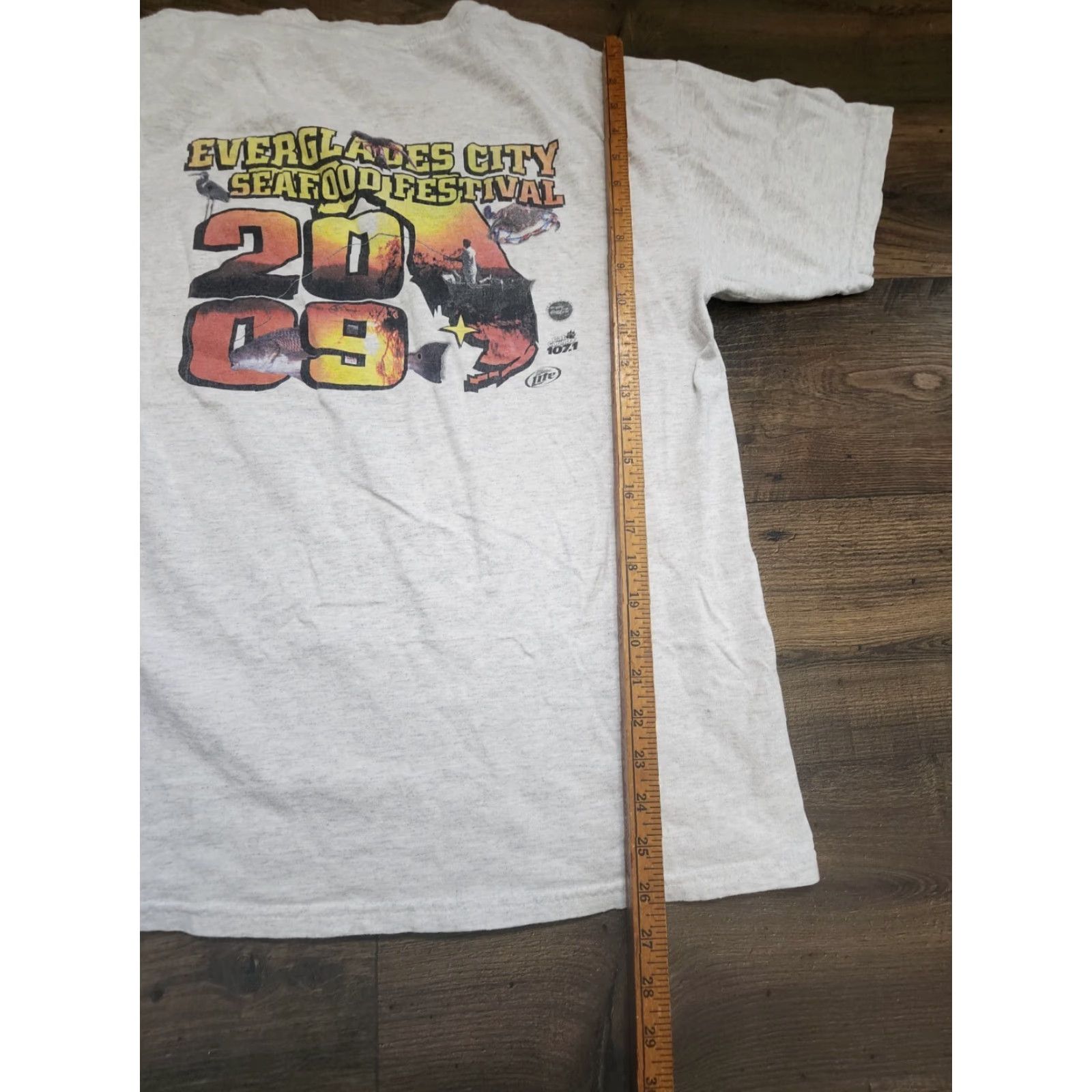Gildan Mens L Everglades City Seafood Festival 2009 Double Sided T Shirt Distressed Size US L / EU 52-54 / 3 - 3 Thumbnail