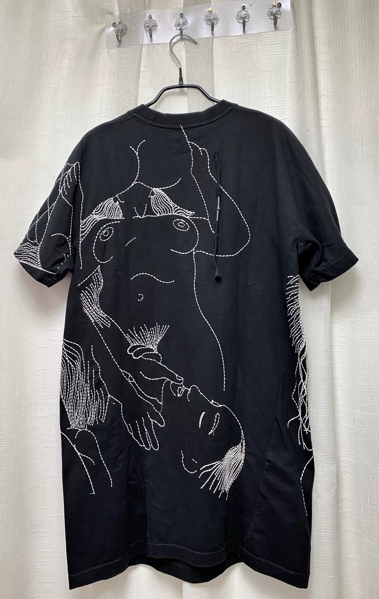 Boris Bidjan Saberi Boris Bidjan Saberi Art Embroidery Tee Size US M / EU 48-50 / 2 - 2 Thumbnail