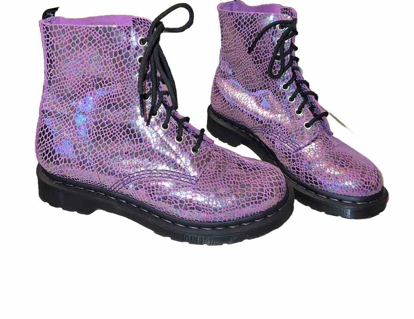 Dr. Martens Dr. Martens 1460 Pascal Animal Iridescent Pink/Purple US 8 Size US 8 / IT 38 - 10 Thumbnail