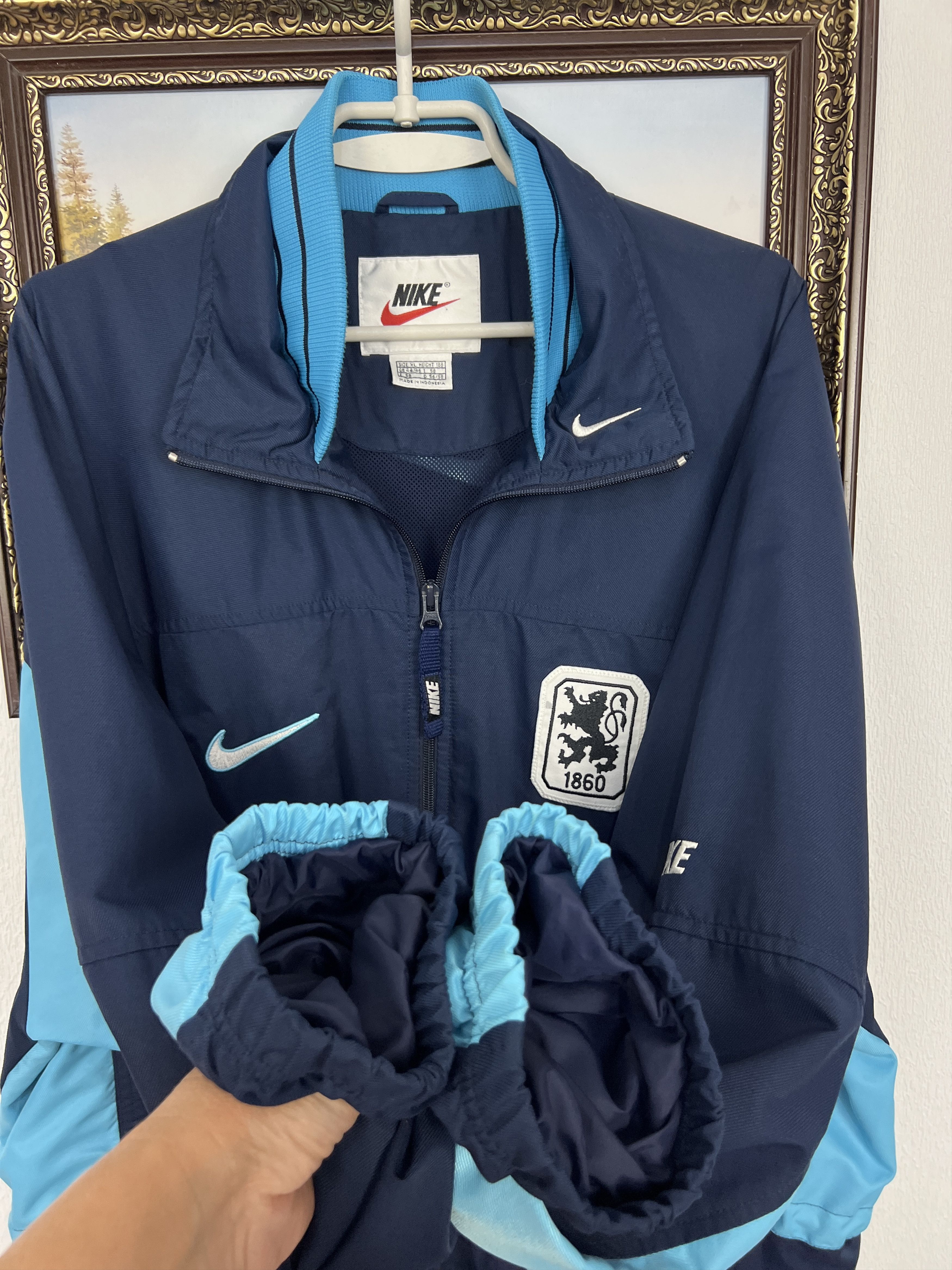 Nike Vintage 90's Nike 1860 Munich Football Jacket Bomber Size US L / EU 52-54 / 3 - 7 Thumbnail