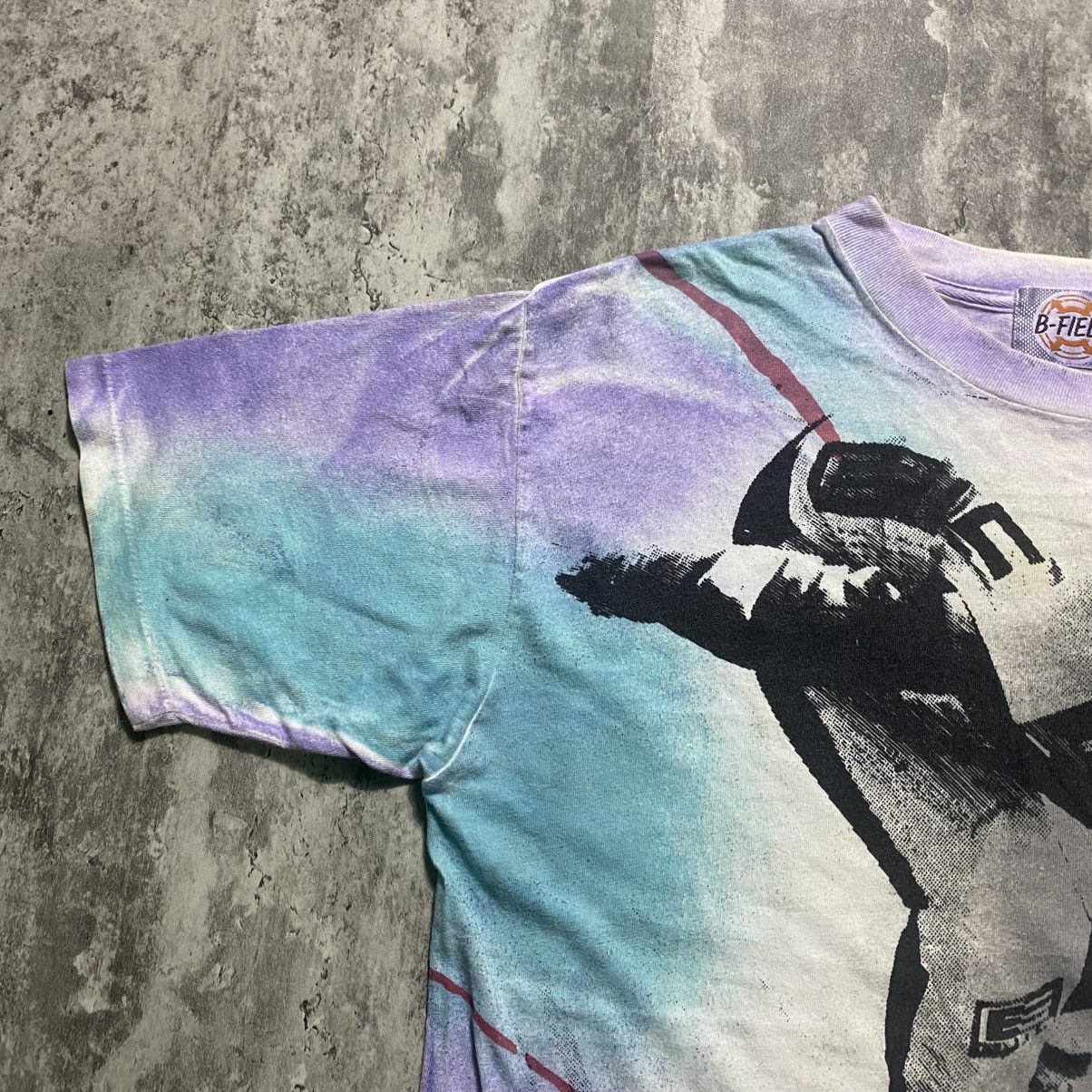 Vintage Vintage B-Field Skateboard all Overprint Tshirt Size US L / EU 52-54 / 3 - 7 Thumbnail