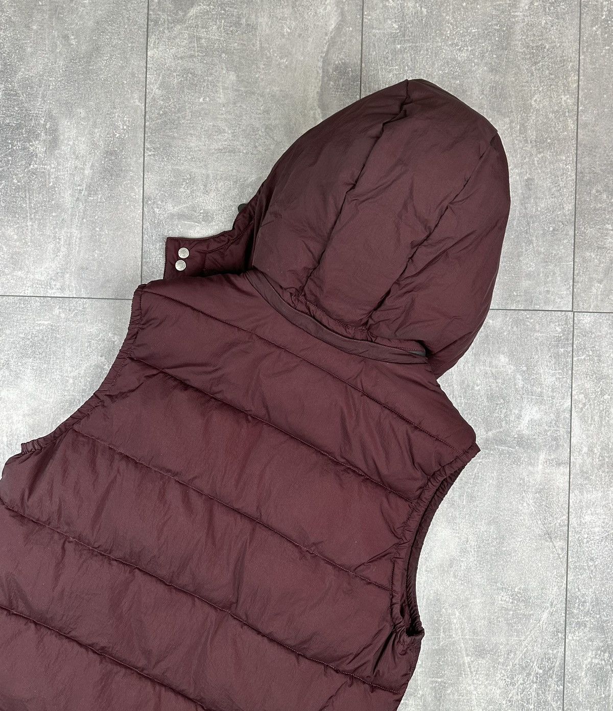 Emporio Armani Armani Jeans Luxury Burgundy Light Vest Size US L / EU 52-54 / 3 - 15 Thumbnail