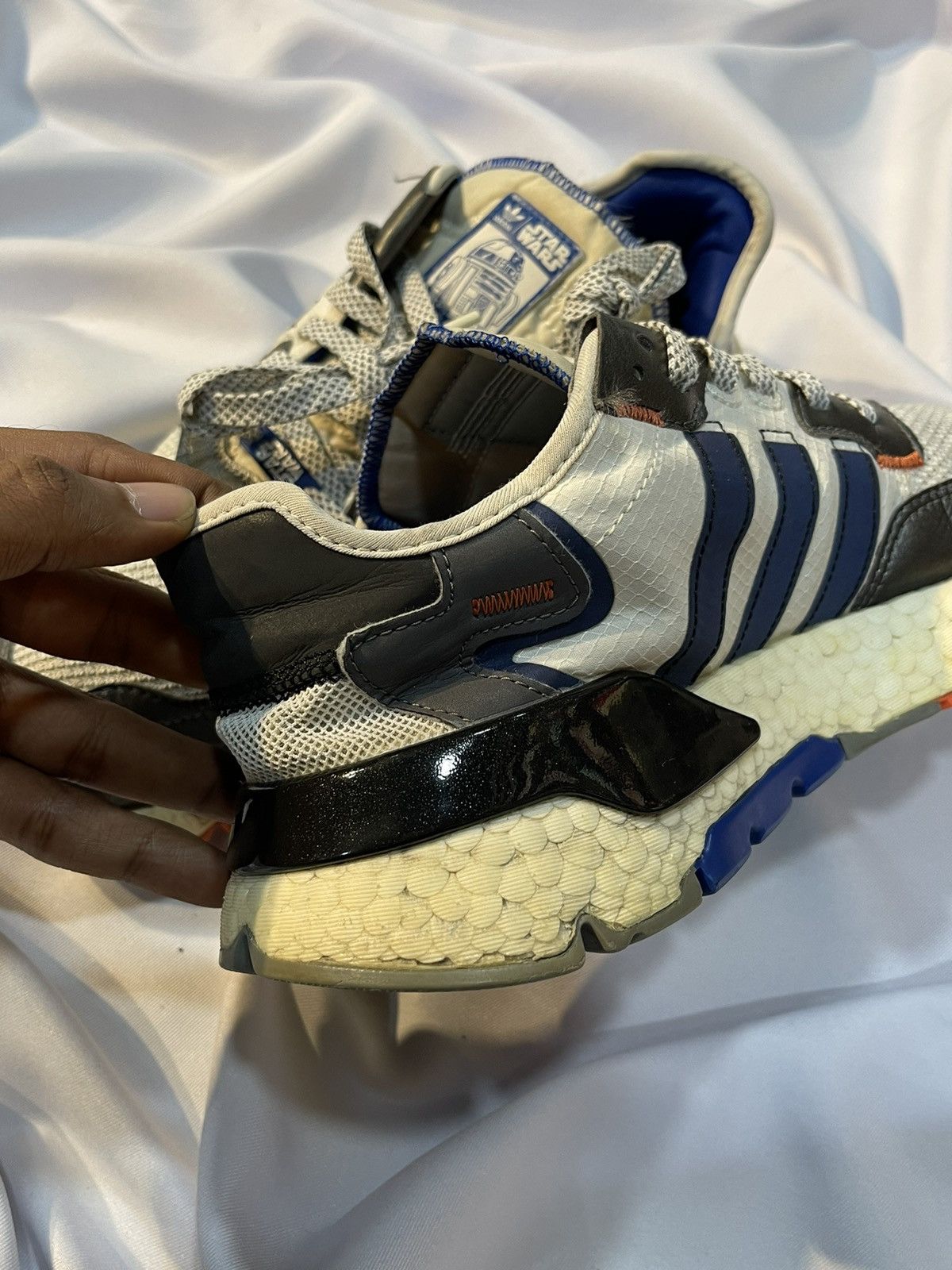 Adidas × Star Wars Adidas x Star Wars FW8041 lace nite jogger Size US 9 / EU 42 - 8 Thumbnail