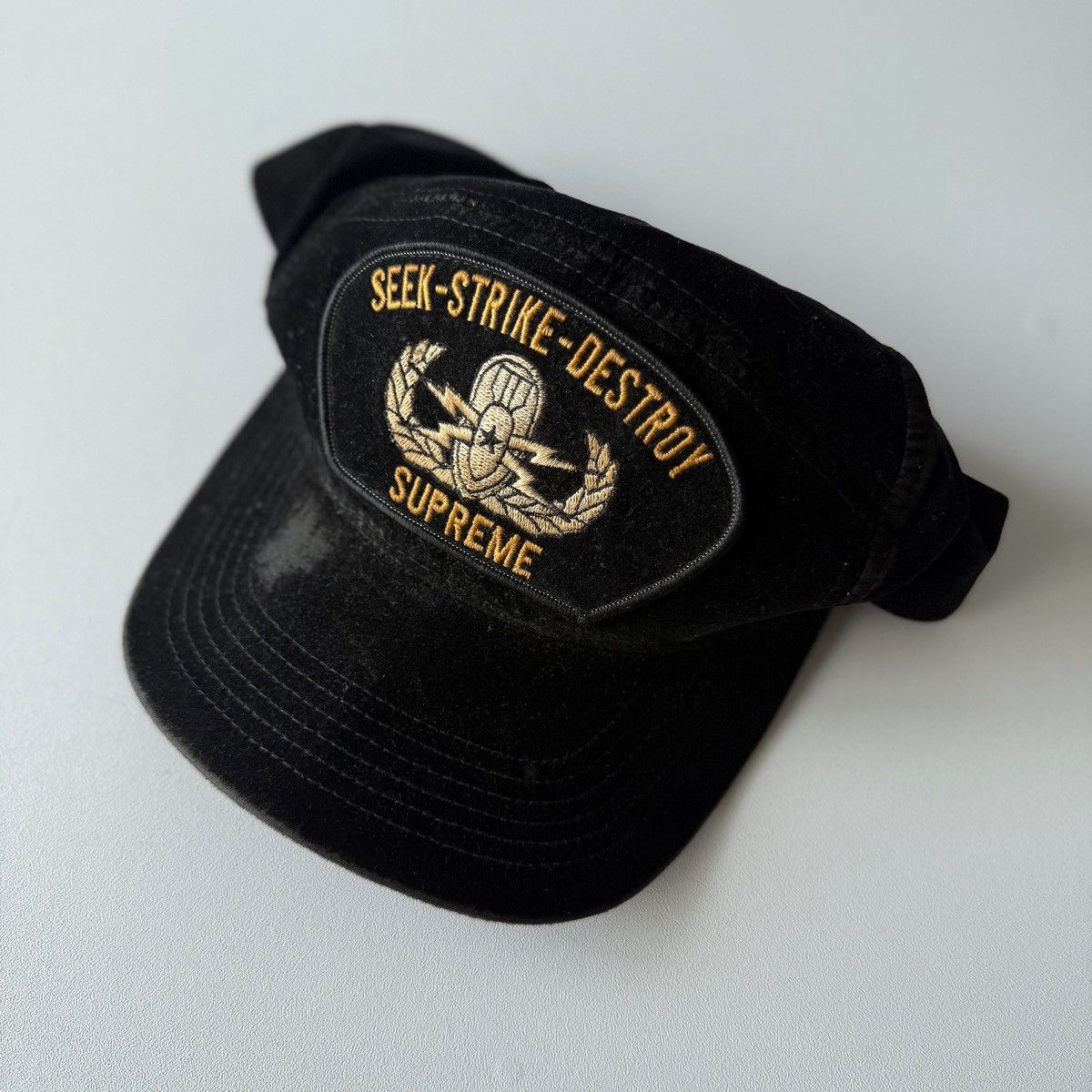 Supreme FW09 Supreme Seek & Destroy Velvet Hat Size ONE SIZE - 3 Thumbnail