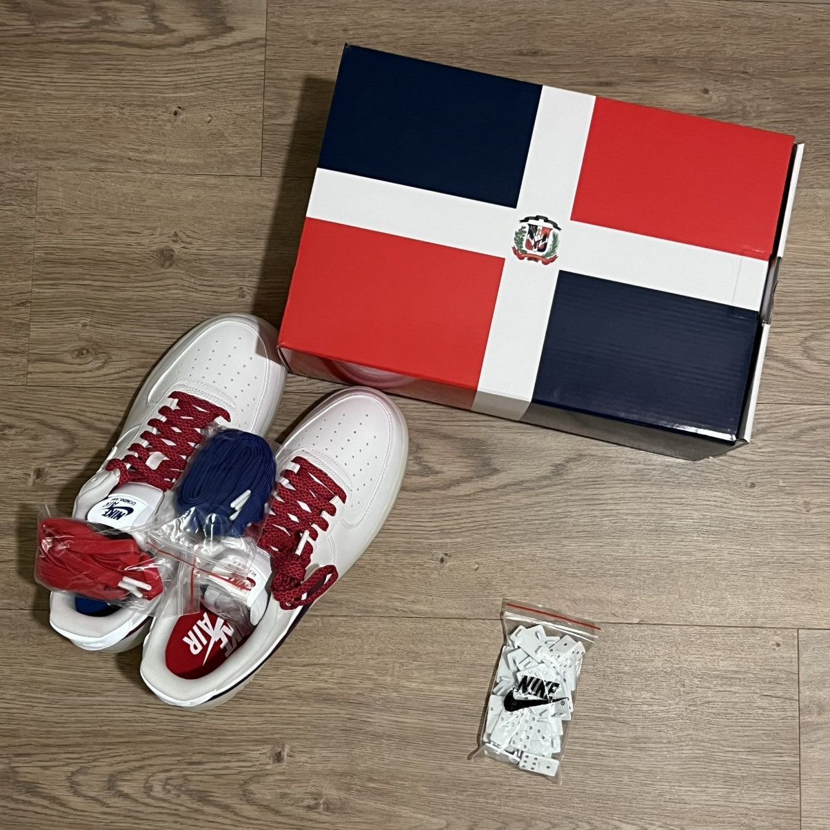 Nike Nike Air Force 1 Low "De Lo Mio" Dominican Republic Rare Size US 9 / EU 42 - 9 Thumbnail