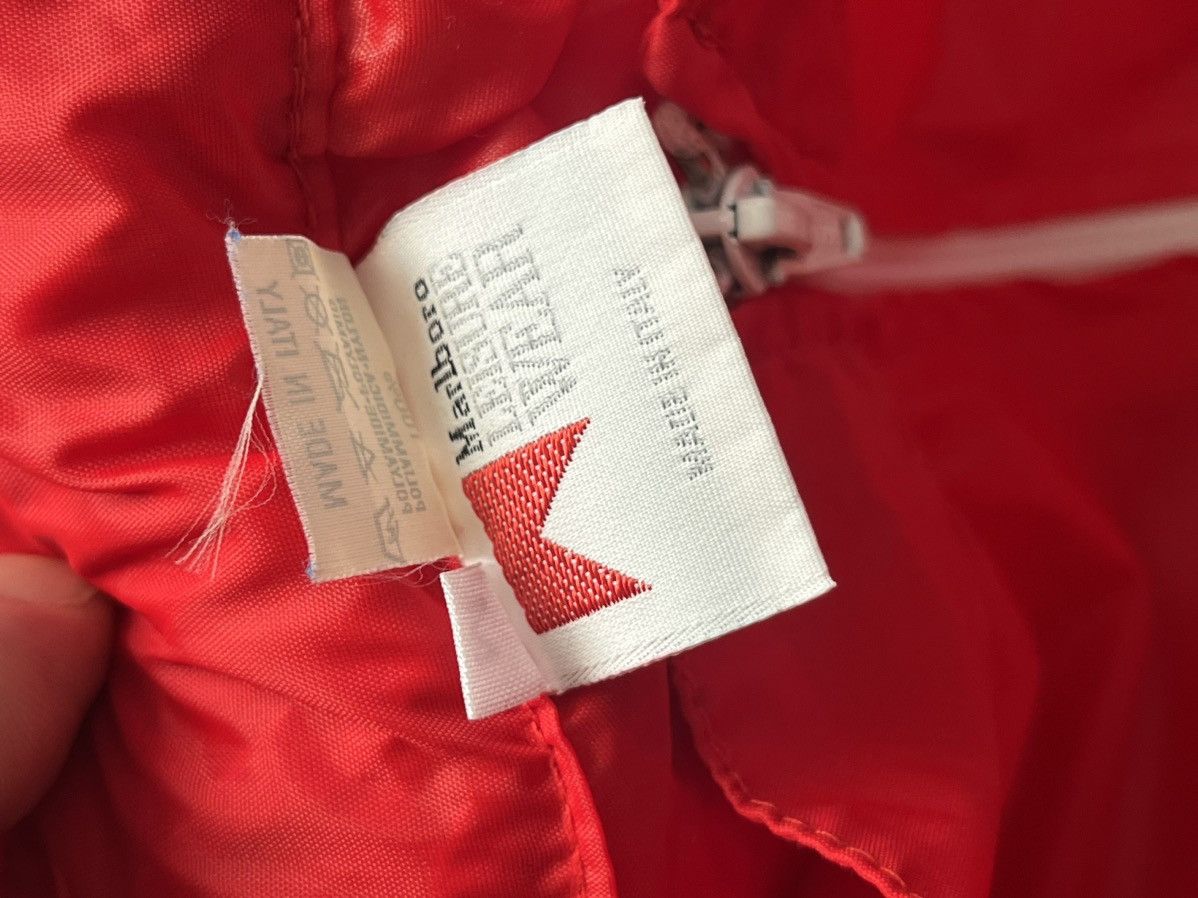 Marlboro Vintage Marlboro Light Jacket red Bag made in Italy Size US M / EU 48-50 / 2 - 10 Thumbnail