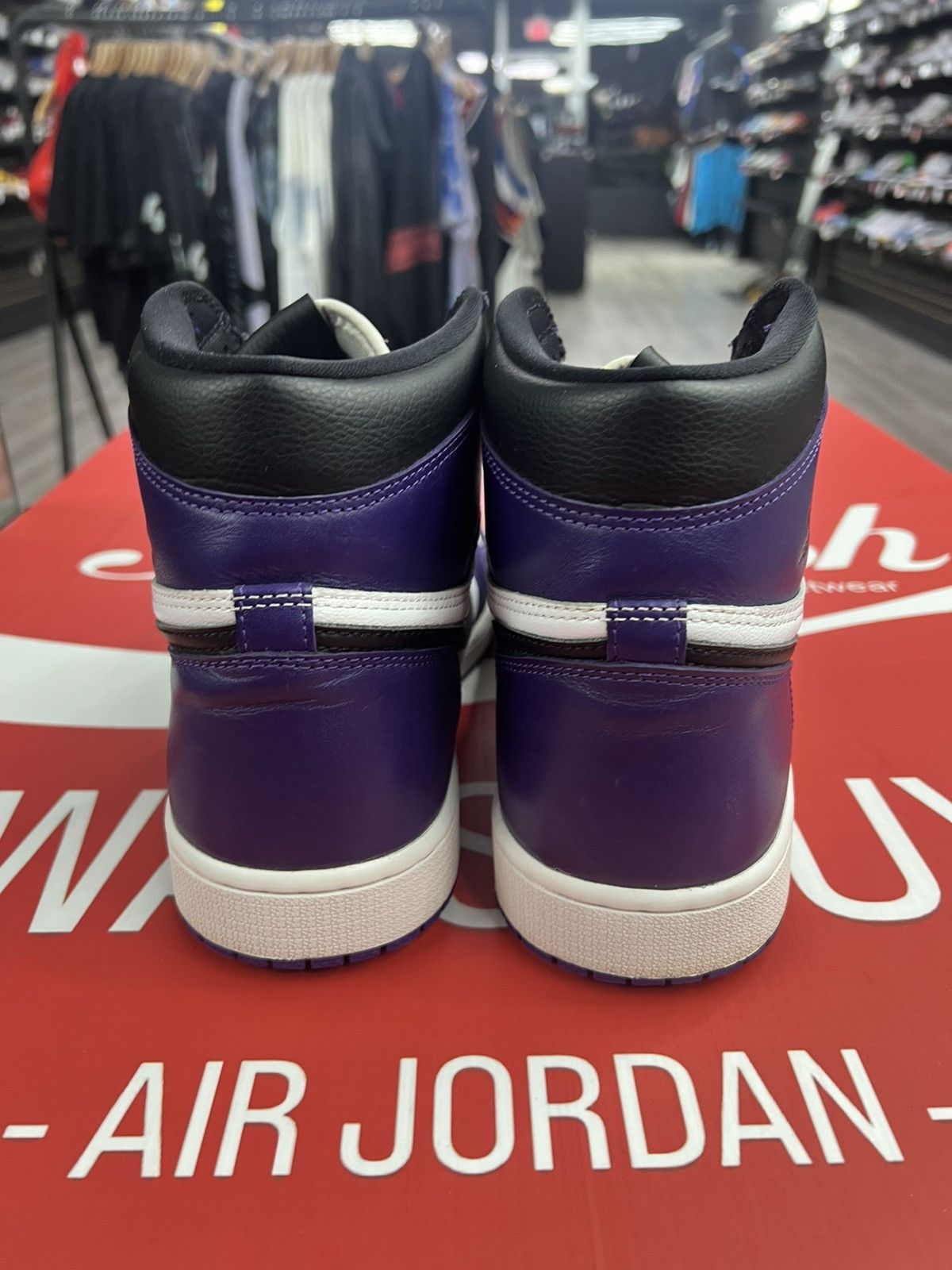 Jordan Brand Air Jordan 1 Court Purple Size 12 Size US 12 / EU 45 - 5 Thumbnail