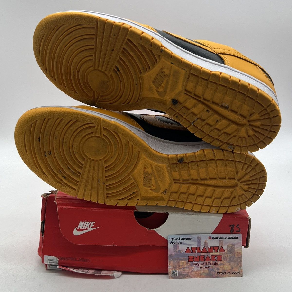 Nike Nike dunk low goldenrod Size US 9.5 / EU 42-43 - 7 Thumbnail