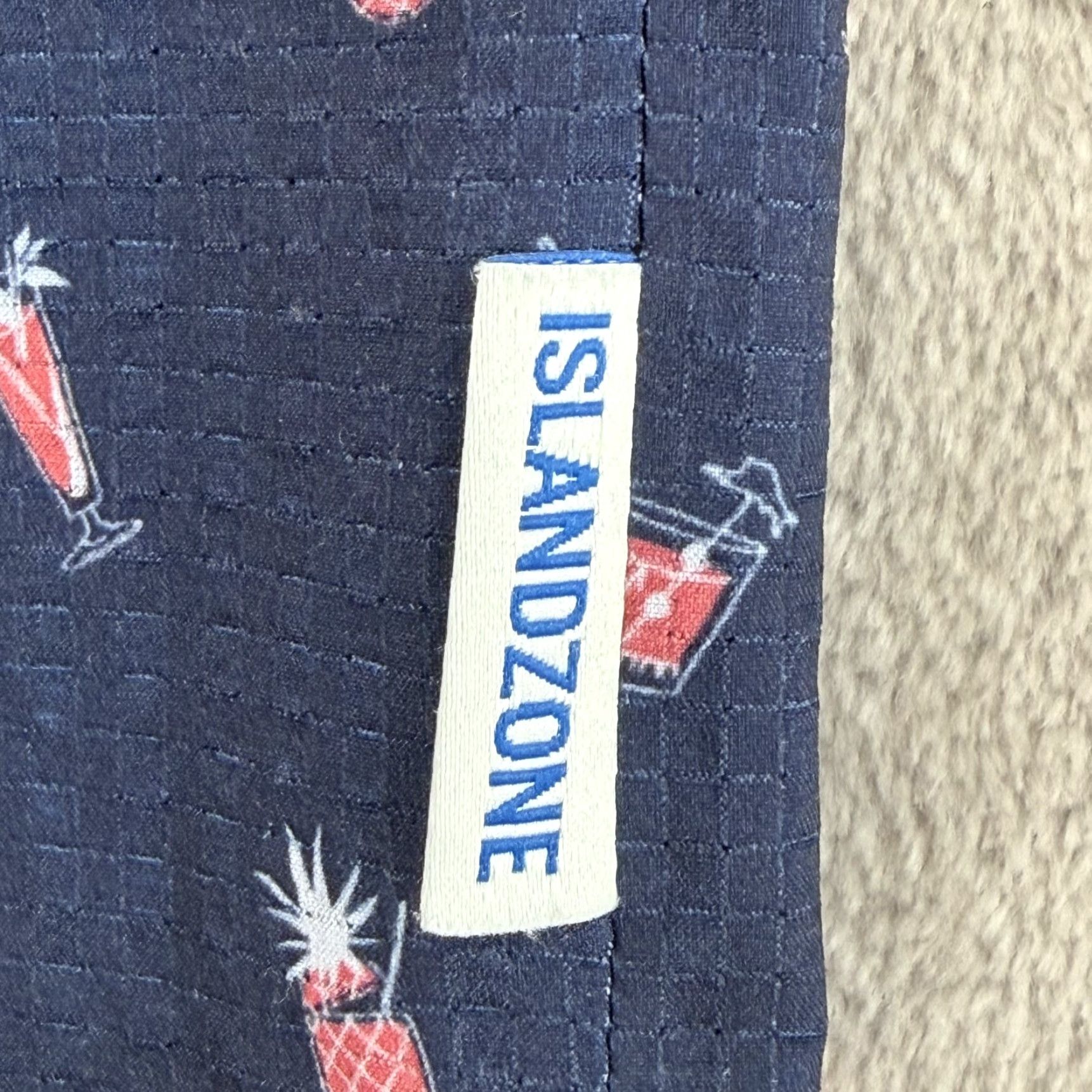 Tommy Bahama Tommy Bahama Island Zone Polo Shirt Men Large Blue Graphic Print Beach Designer Modern Island Zone 90% recycled polyester 10% spandex Regular Tee? Size US L / EU 52-54 / 3 - 4 Thumbnail
