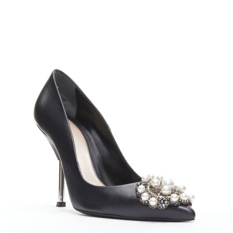 Alexander McQueen ALEXANDER MCQUEEN black pearl metal embellished stiletto pumps EU39 US9 Size US 9 / IT 39 - 1 Thumbnail