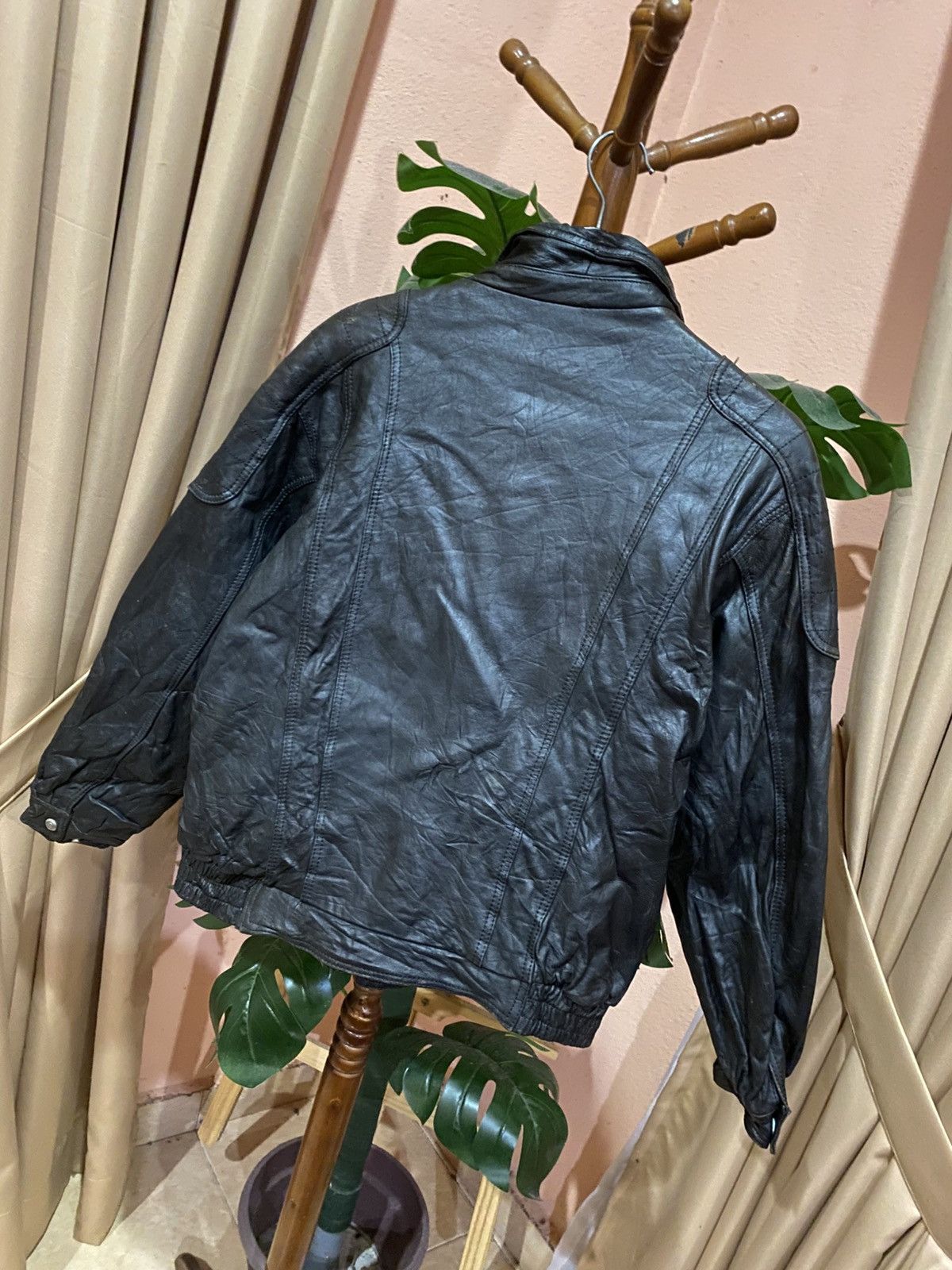 Other Mr. GracEray Classic Black Leather Jacket - Vintage Men’s Size US M / EU 48-50 / 2 - 10 Thumbnail