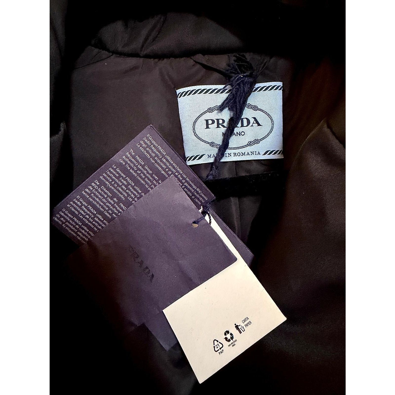 Prada Prada NWT Women's Padded Re-Nylon coat Size XS / US 0-2 / IT 36-38 - 3 Thumbnail