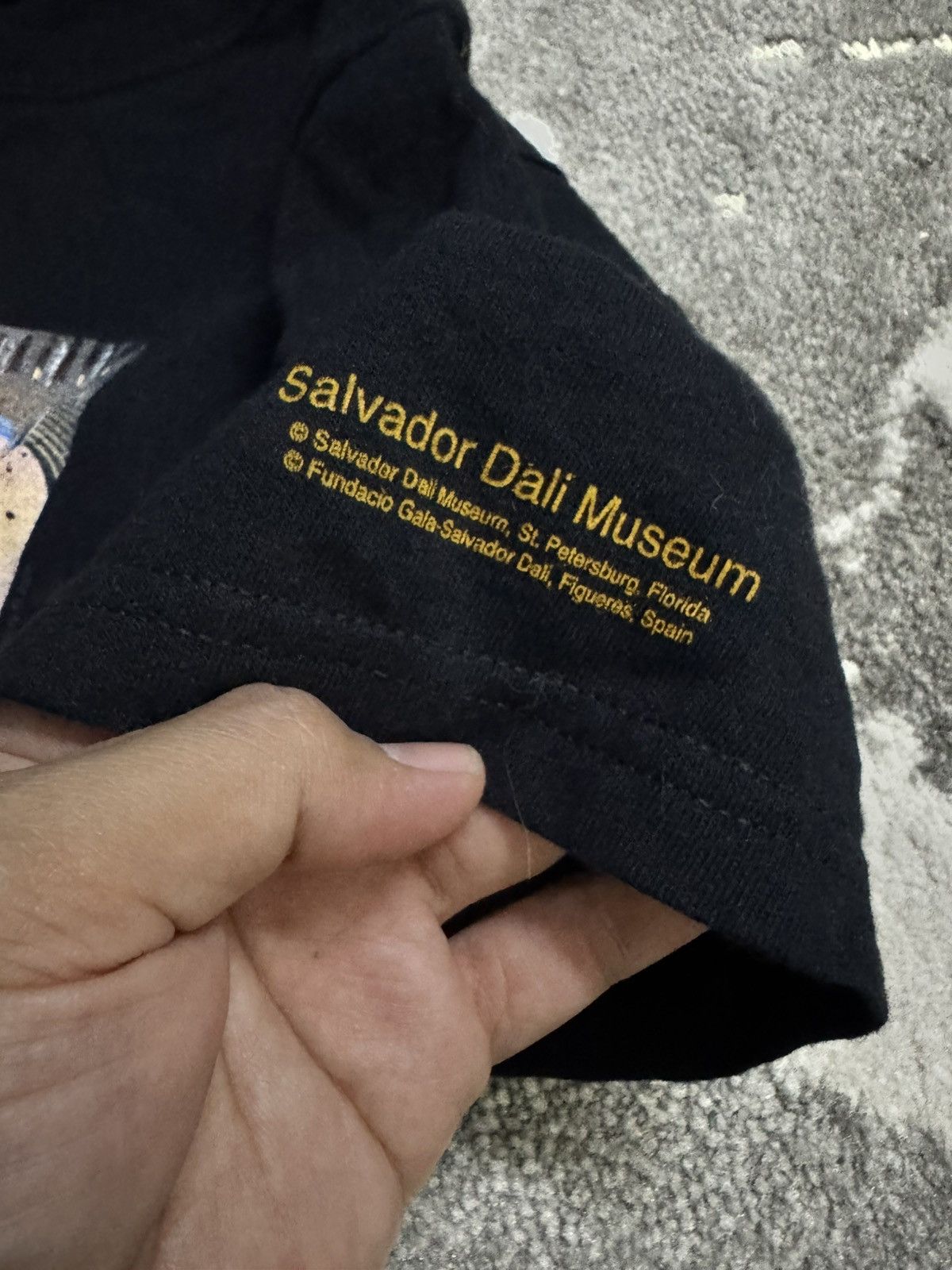 Vintage VTG 2007 SALVADOR DALI OFFICIAL MUSEUM MERCH T-SHIRT XL Size US S / EU 44-46 / 1 - 8 Thumbnail