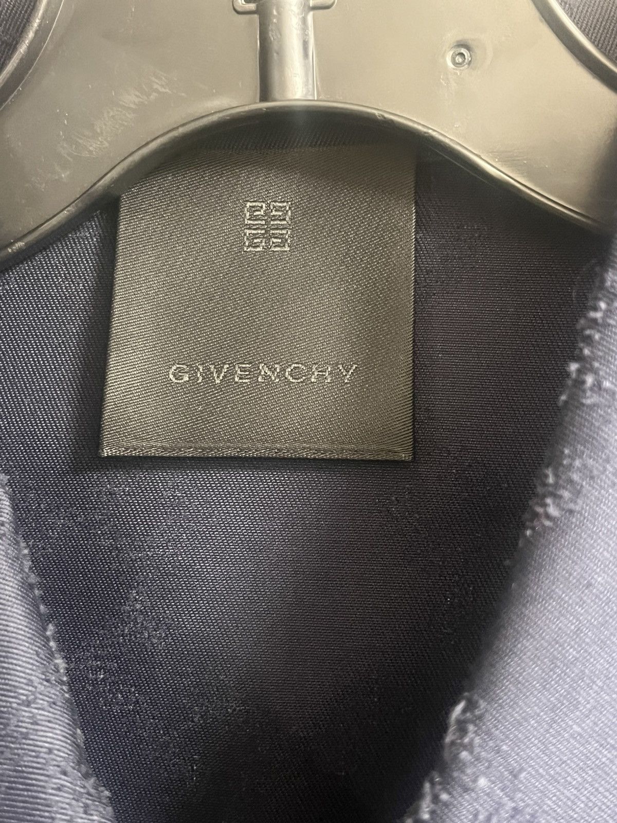 Givenchy Monogram Jacquard Button-Down Shirt Sz 41(16) Size US L / EU 52-54 / 3 - 2 Thumbnail