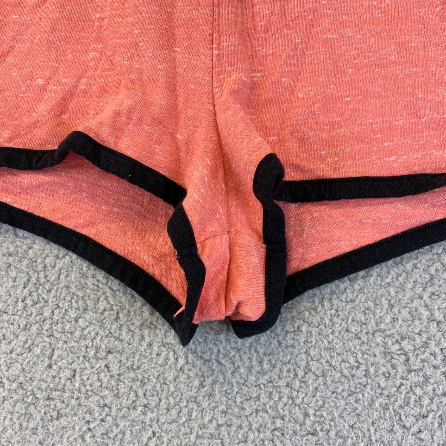 Under Armour **Under Armour Women's Coral Running Shorts Size L** User: **Under Armour Women's Coral Running Shorts Size L** Size 36" / US 14 / IT 50 - 3 Thumbnail