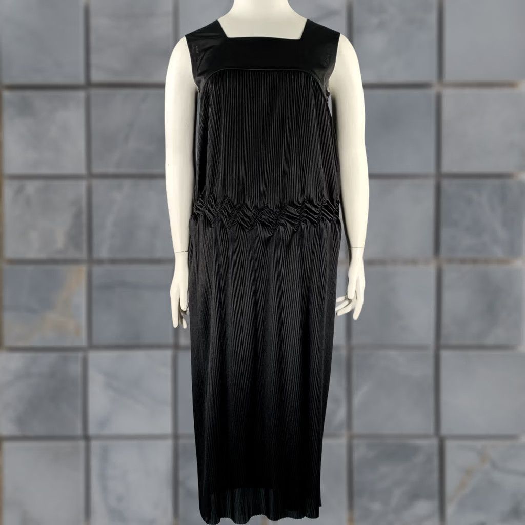 Comme des Garcons Girl VINTAGE COMME des GARCONS Dress Black Polyester Pleated Sleeveless L Midi Women Size L / US 10 / IT 46 - 1 Thumbnail