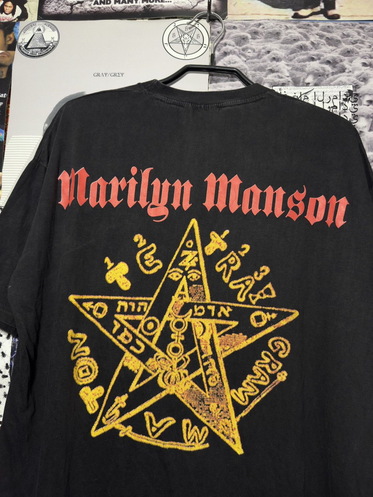 Vintage Vintage Marilyn Manson Hollywood T-Shirt Size US XL / EU 56 / 4 - 4 Thumbnail