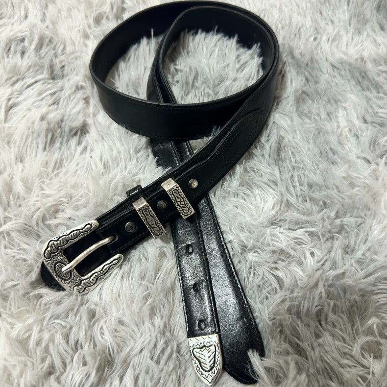 Yves Saint Laurent Saint Laurent 17 SS carved belt 2502-Nextarrow Size ONE SIZE - 1 Thumbnail