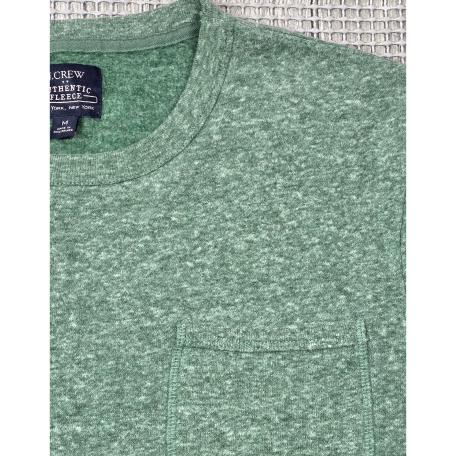 J.Crew J. Crew Authentic Fleece Crew Neck Sweatshirt Heather Green Size M Long Sleeve Mens Regular Pullover Casual All Seasons Pockets Cotton Polyester Size US M / EU 48-50 / 2 - 3 Thumbnail
