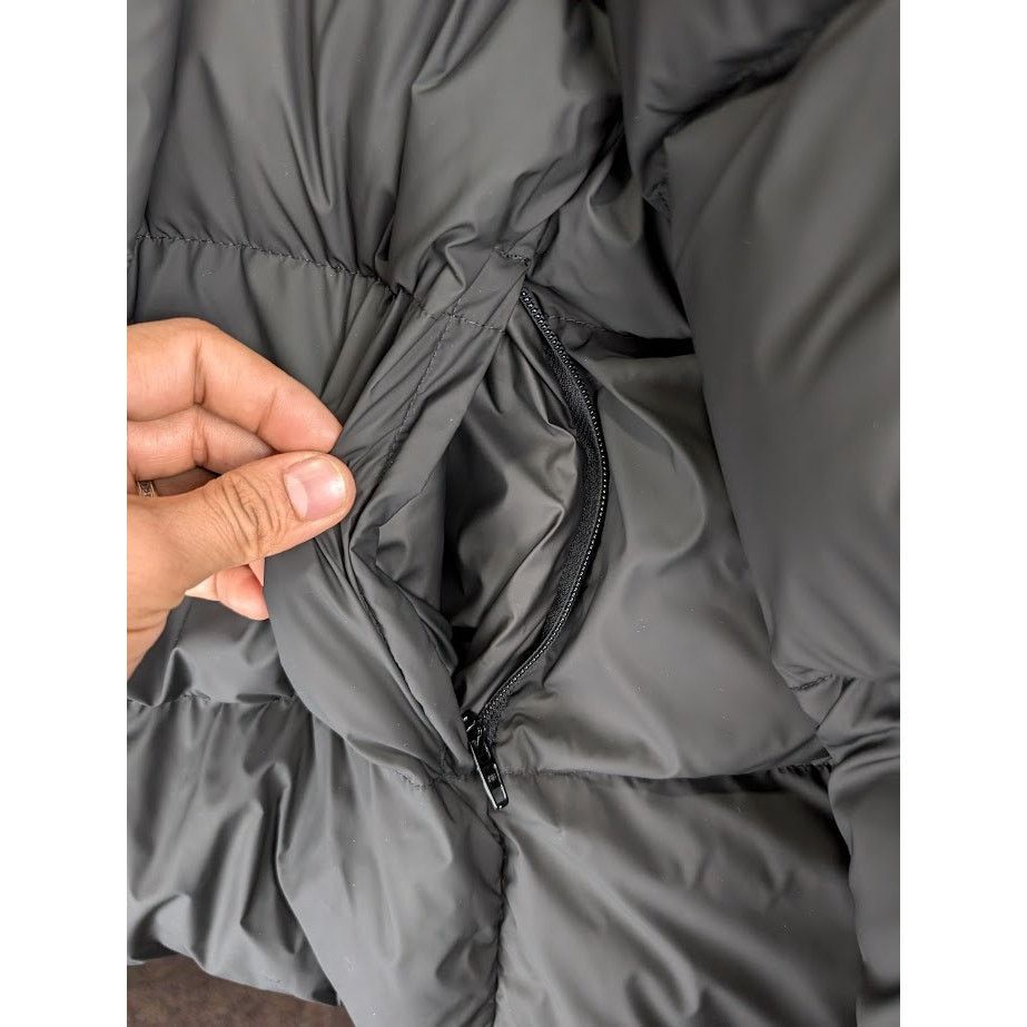 Balenciaga o1rshd1 Wrap Puffer Coated Light Nylon in Black Size US S / EU 44-46 / 1 - 5 Thumbnail
