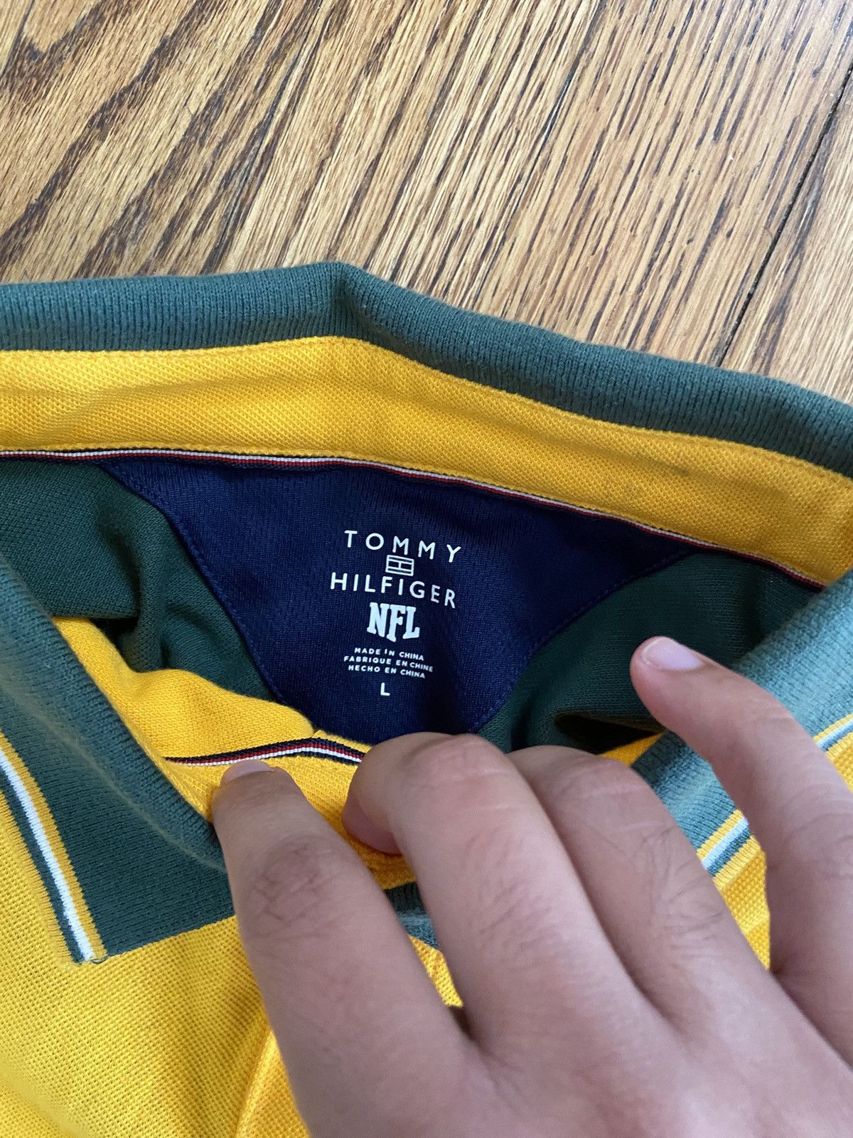 Tommy Hilfiger Green bay packers polo shirt Size US L / EU 52-54 / 3 - 5 Thumbnail