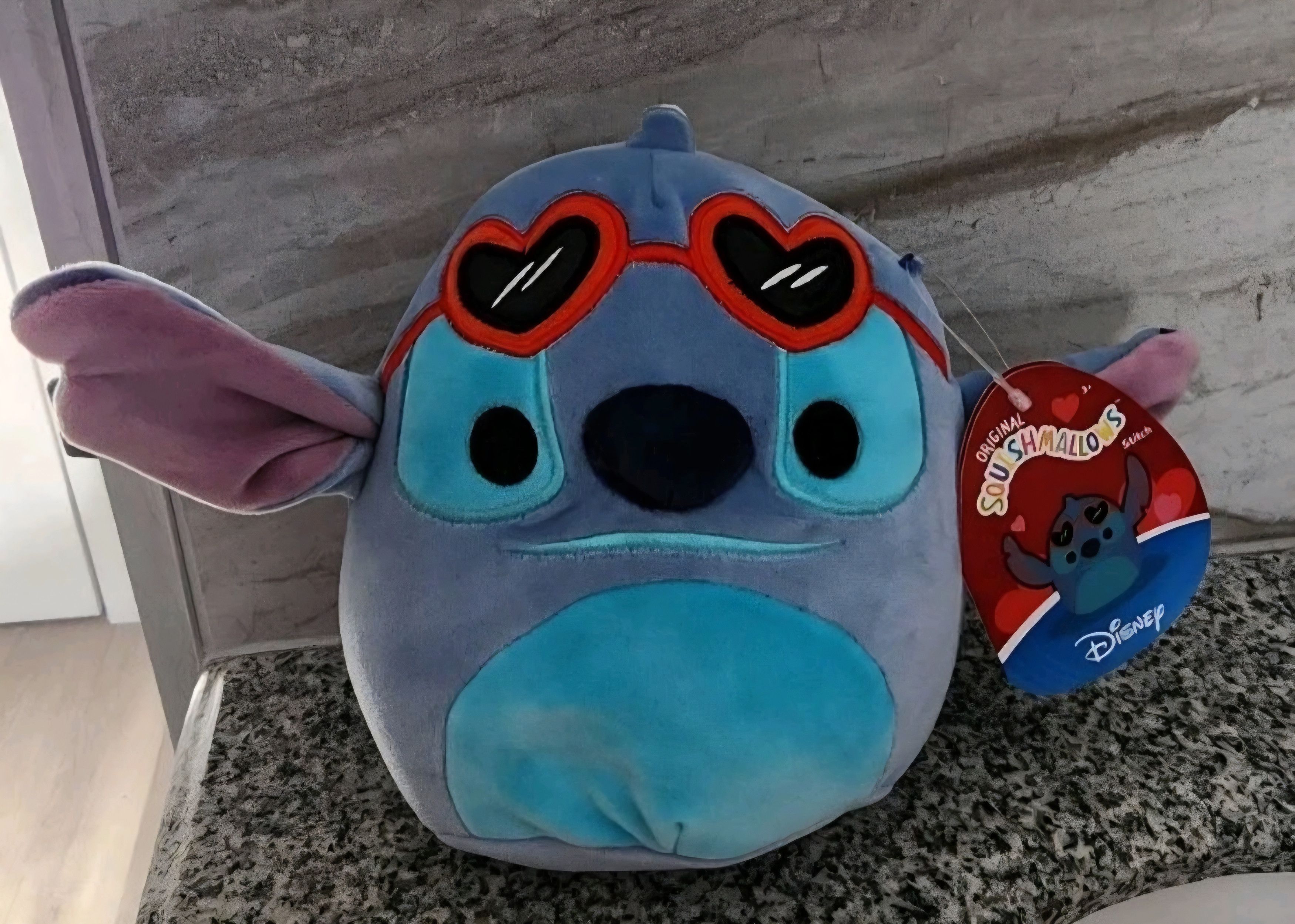Disney NWT Squishmallows 6.5" Disney Stitch Love Heart Plush Size ONE SIZE - 1 Thumbnail