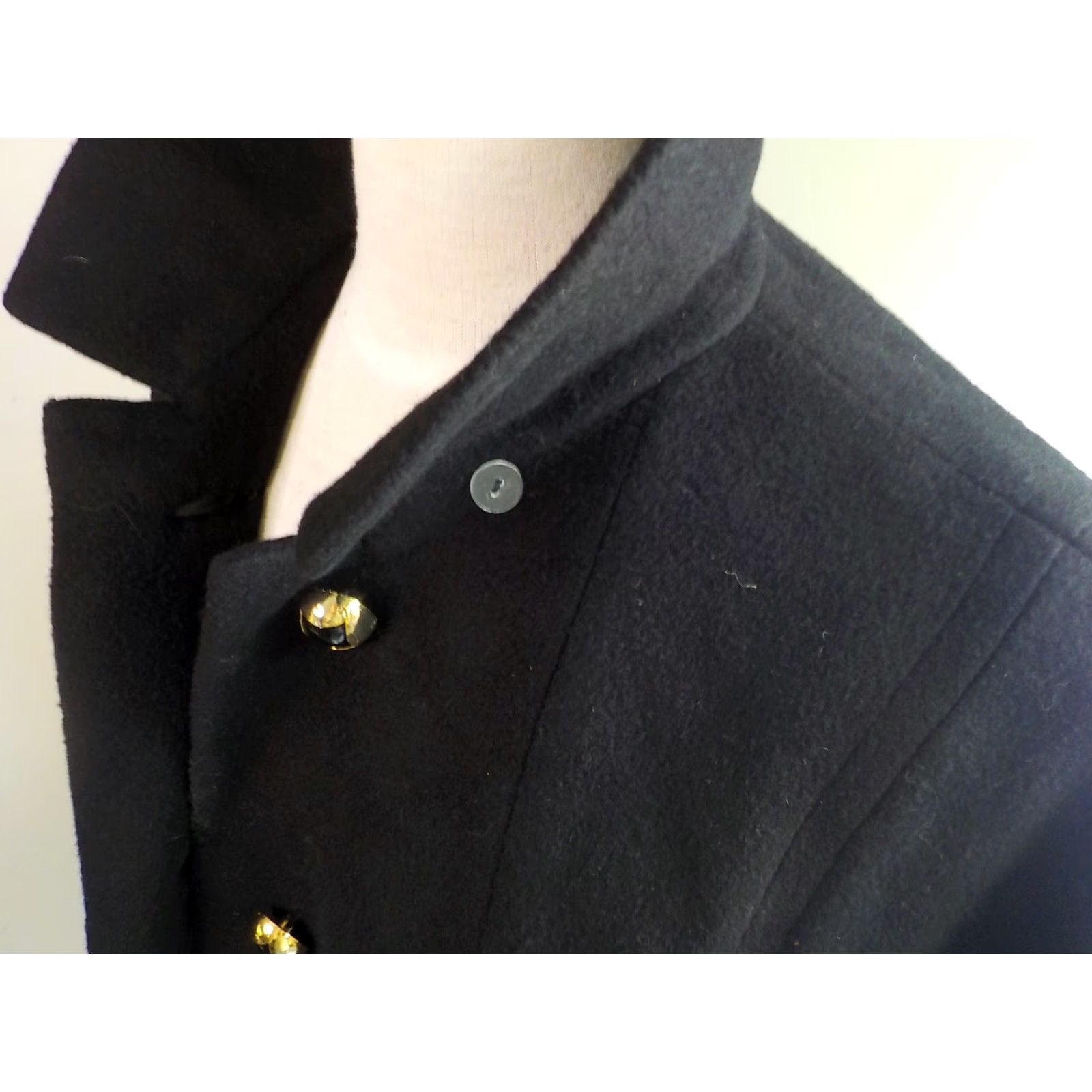 Vintage VINTAGE Regency Cashmere Coat for Lane Bryant Black Coat 2X Overcoat 100% Cashmere Gold Buttons Side Pockets Fully Lined Womens Size XXL / US 16-18 / IT 52-54 - 6 Thumbnail
