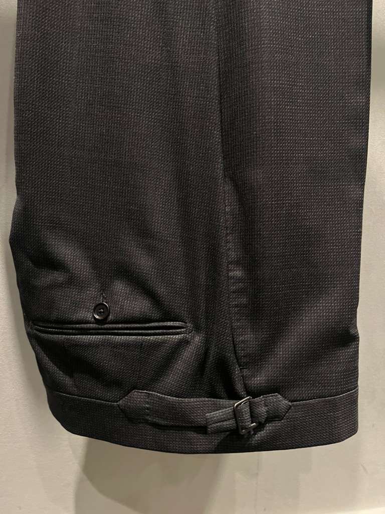 Tom Ford oc11z1225 Suit in Black Size US M / EU 48-50 / 2 - 2 Thumbnail