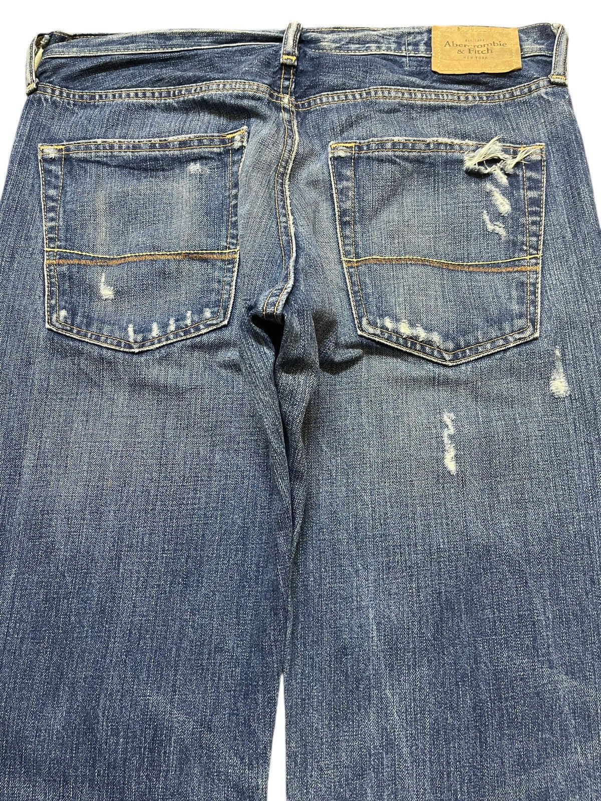 Abercrombie & Fitch Vintage Abercrombie & Fitch Faded Wash Distressed Baggy Jean Size US 34 / EU 50 - 5 Thumbnail