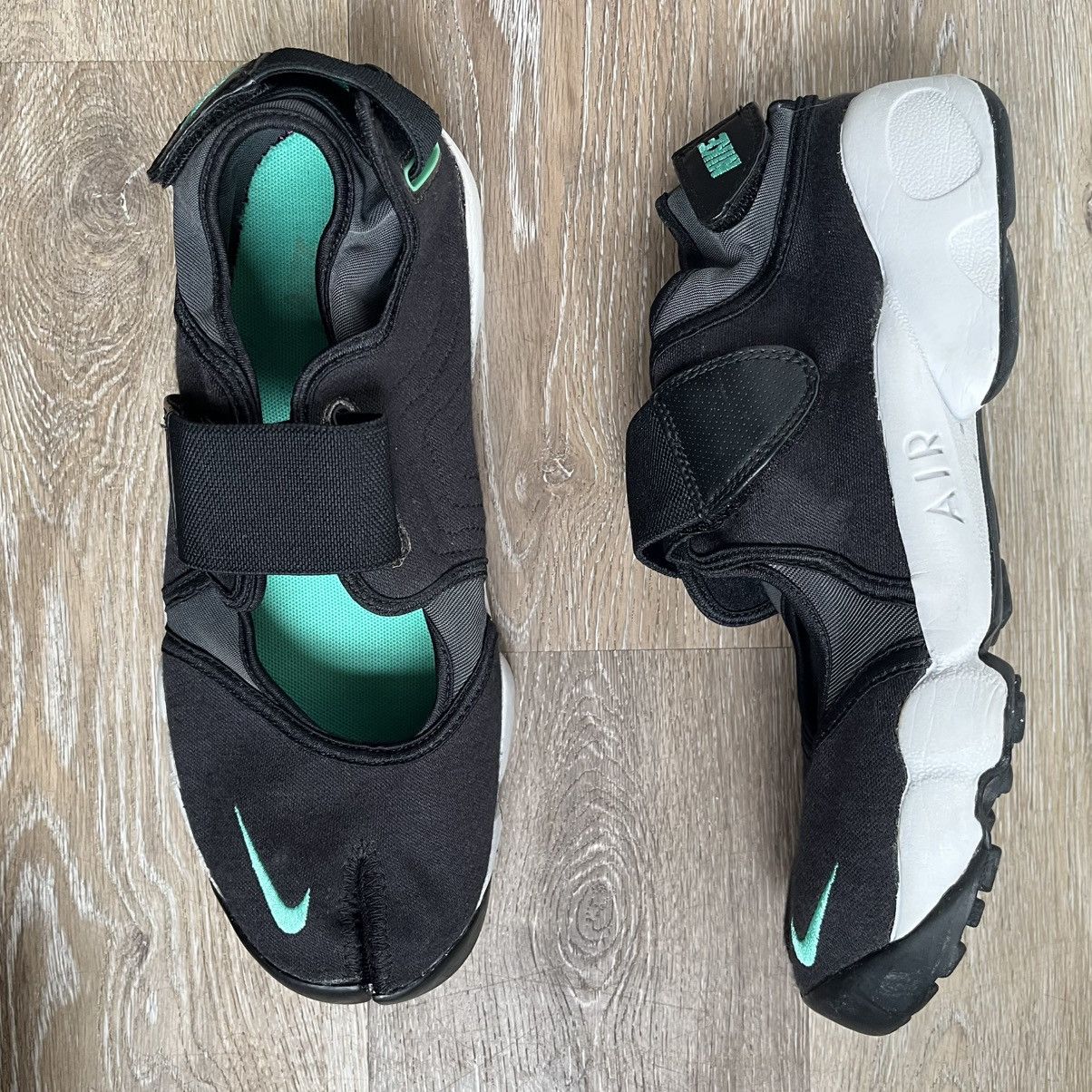 Nike Nike Air Rift Size US 10 / EU 43 - 3 Thumbnail