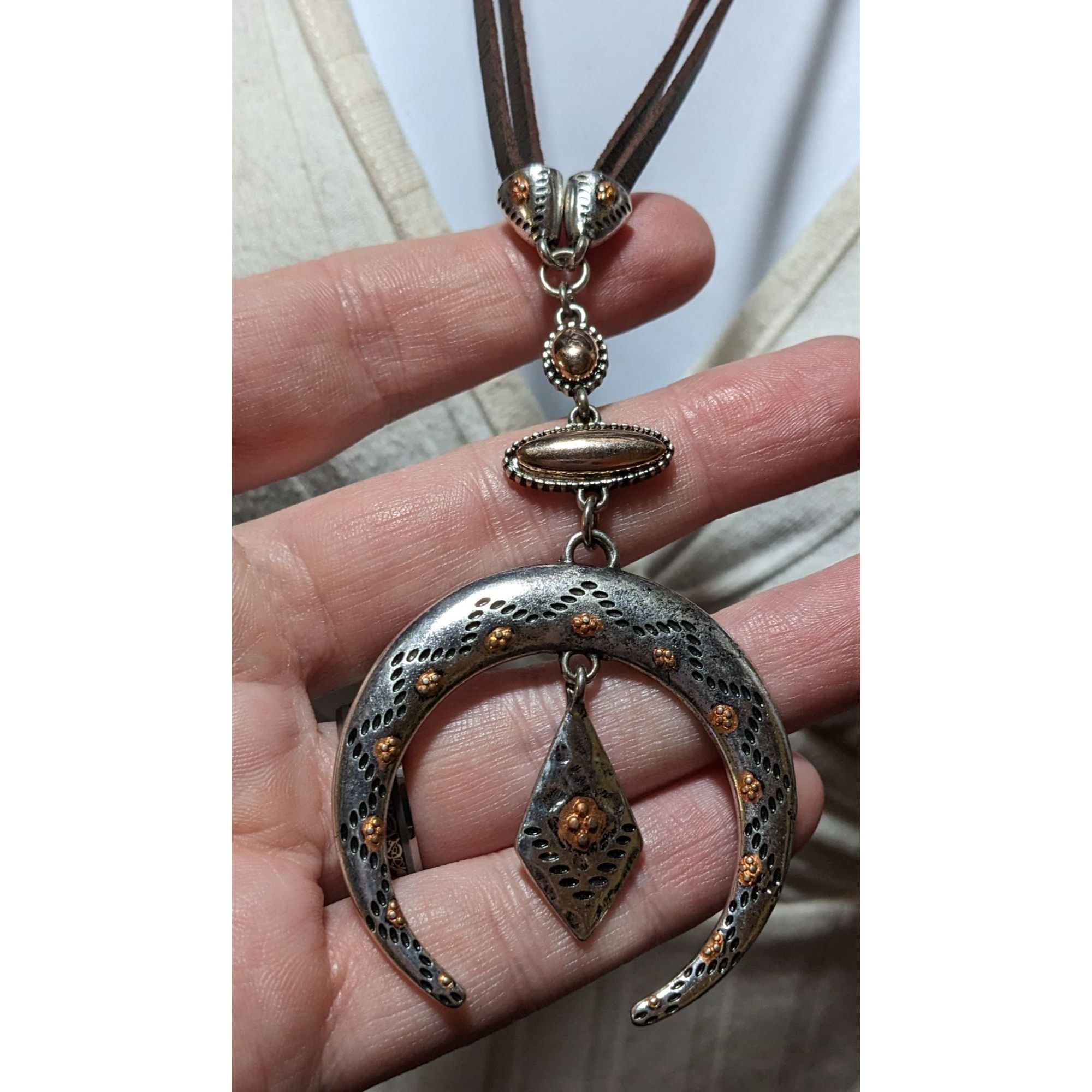 Other Southwestern Style Metallic Moon Pendant Necklace Size ONE SIZE - 8 Thumbnail
