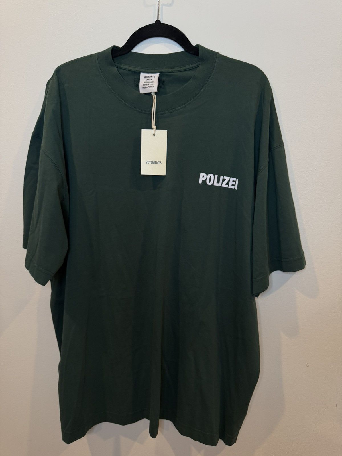 Vetements Vetements Polizei Tee Size US M / EU 48-50 / 2 - 1 Thumbnail