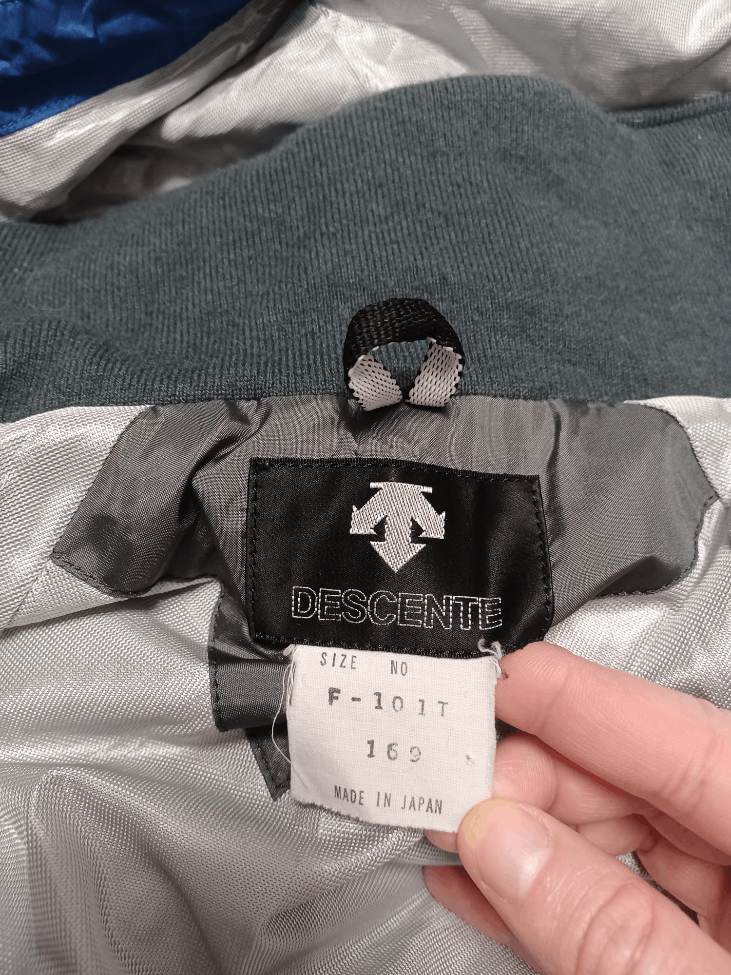 Descente DESCENTE MADE IN JAPAN VINTAGE NYLON JACKET Size US S / EU 44-46 / 1 - 5 Thumbnail