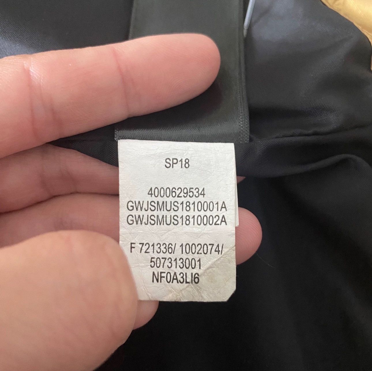Supreme × The North Face Supreme The North Face Metallic Logo Parka Gold Medium Size US M / EU 48-50 / 2 - 6 Thumbnail