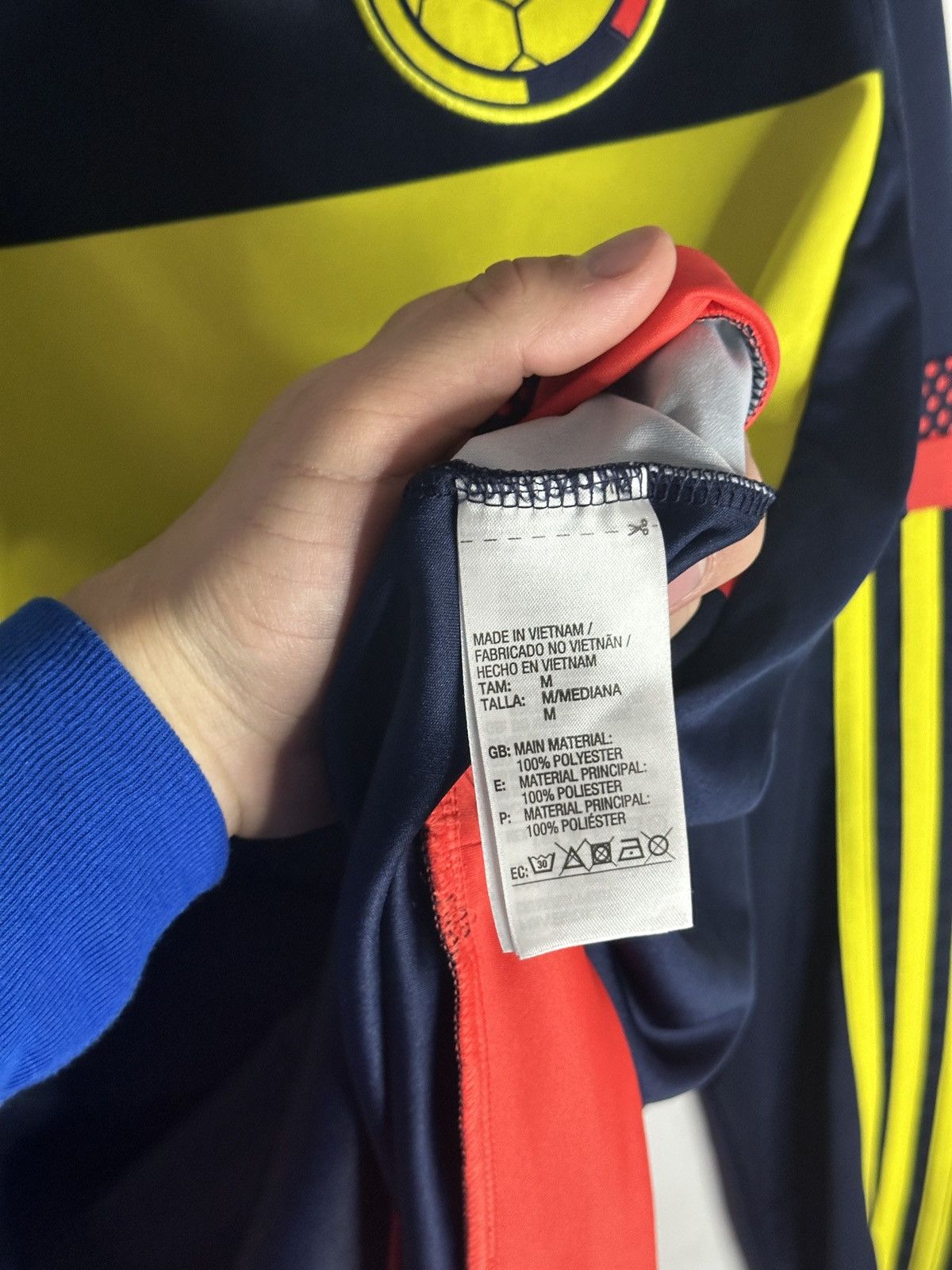 Adidas Colombia Away 2015-16 Football Shirt Jersey Adidas Long Size US M / EU 48-50 / 2 - 5 Thumbnail