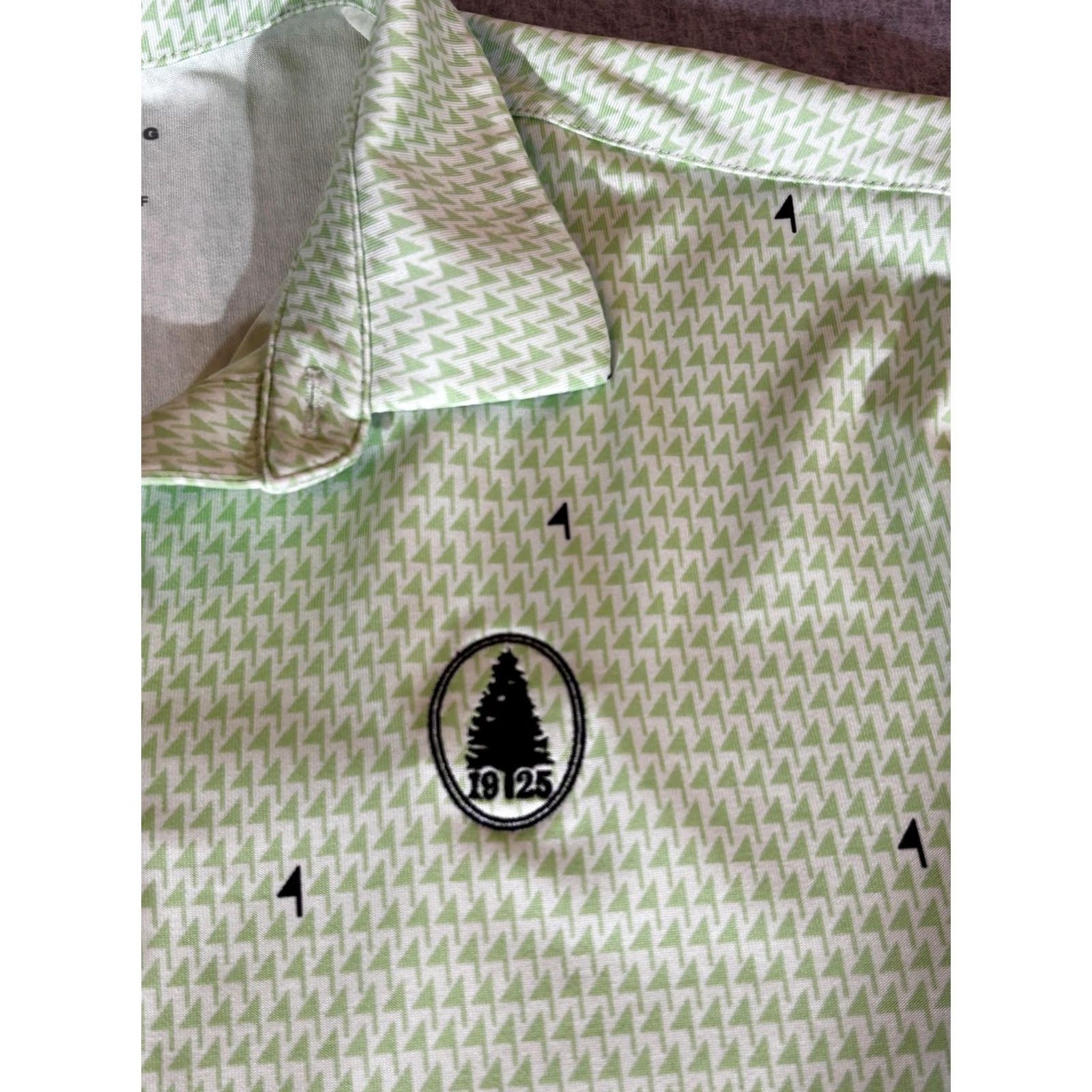 Under Armour Under Armour Polo Shirt Mens Large Green Golf Playoff Pin Flag AOP Print Stretch Size US L / EU 52-54 / 3 - 2 Thumbnail