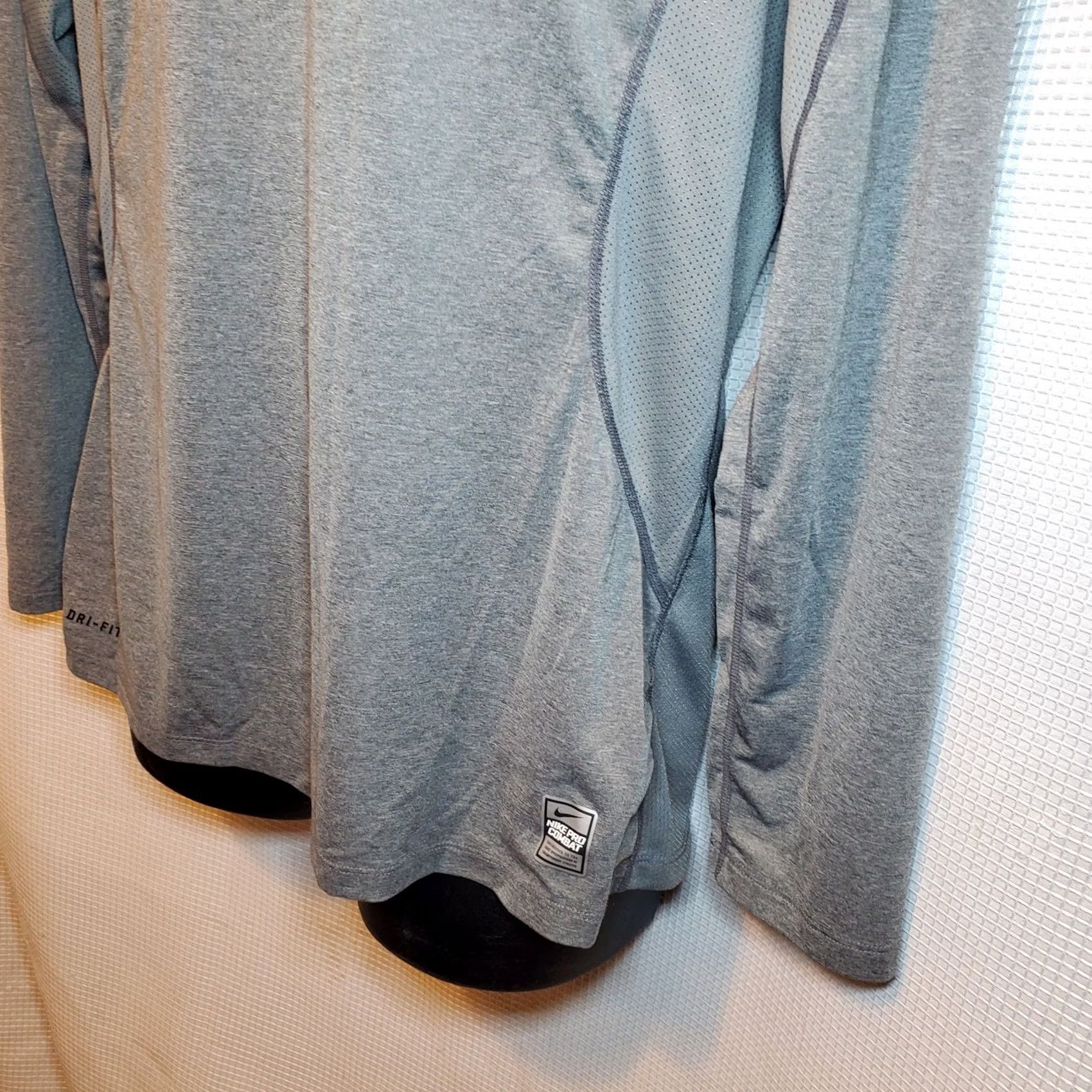 Nike Nike Shirt Mens L Gray PRO Combat Men Athletic Gym Long Sleeve Black Size Size US L / EU 52-54 / 3 - 4 Thumbnail