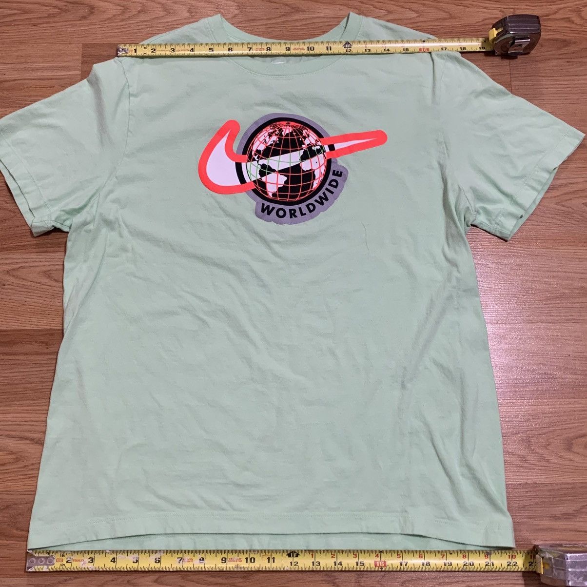 Nike Sz L- Nike Worldwide Tee Size US L / EU 52-54 / 3 - 5 Thumbnail