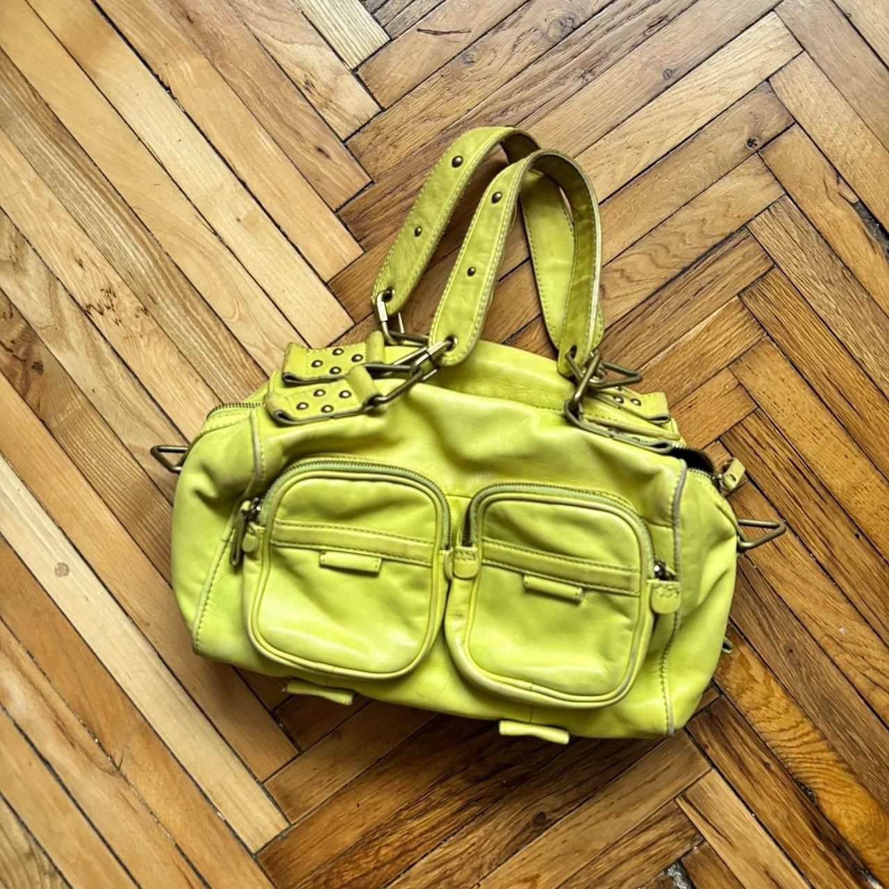 Vintage Y2K Vintage Lime-Green Leather Bag ERD Punk Size ONE SIZE - 1 Thumbnail