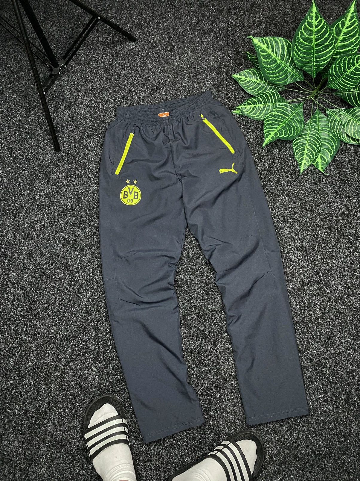 Puma Sweatpants Puma Borussia size S yK2 style Size US 30 / EU 46 - 10 Thumbnail