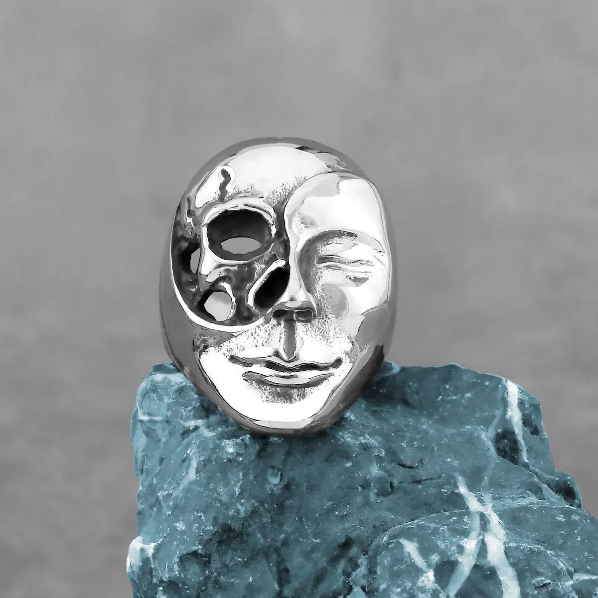Vintage Gothic Mask Skull Ring Size 44 - 2 Thumbnail