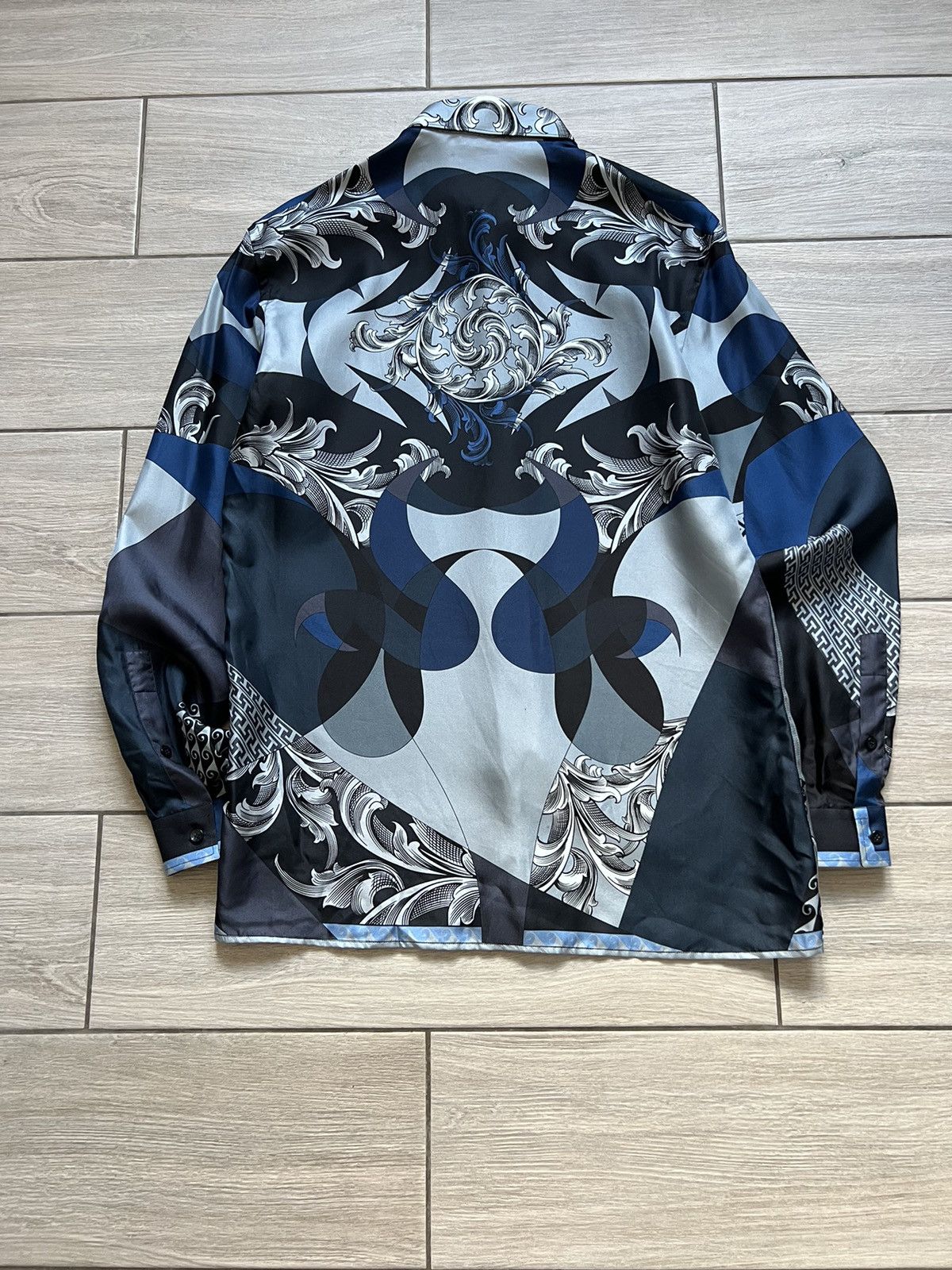 Versace Vintage 90s Versace Shirt Button Up Size US L / EU 52-54 / 3 - 6 Thumbnail