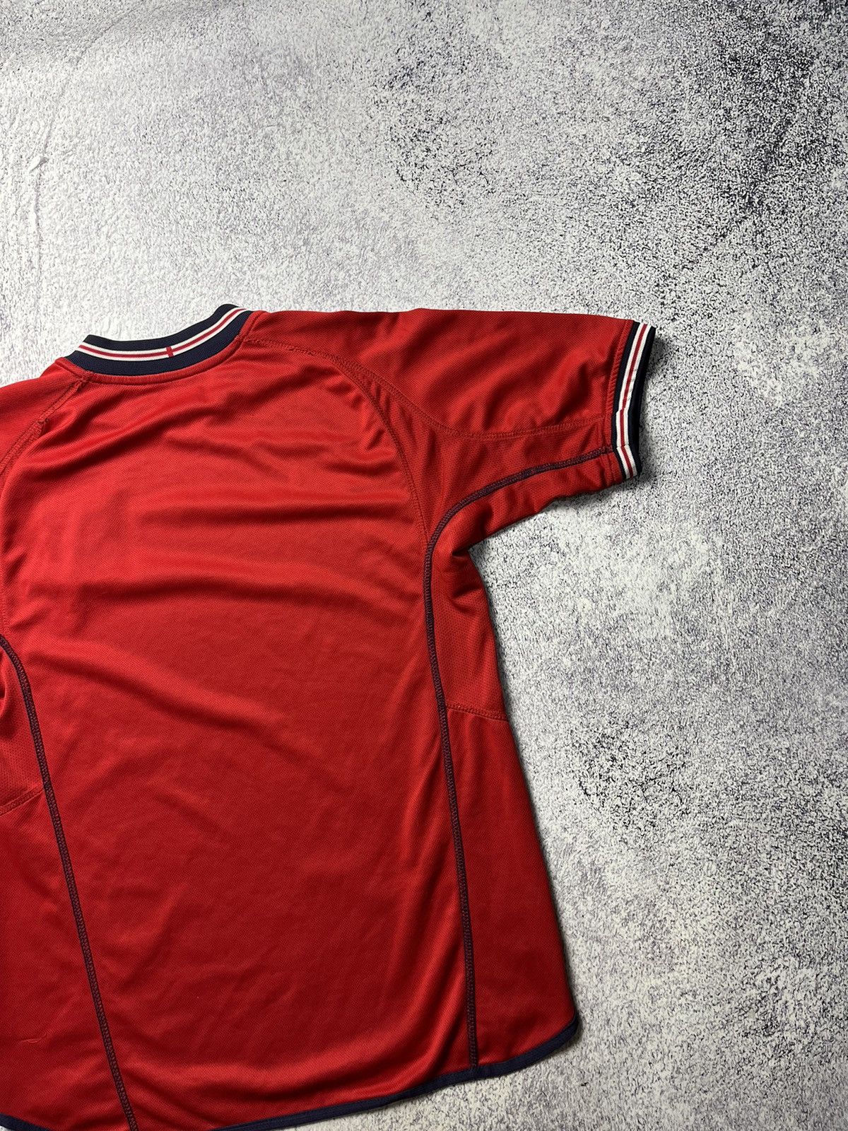 Umbro Umbro England Team Reversible Soccer Jersey 2004 Red/Navy Size US M / EU 48-50 / 2 - 17 Thumbnail