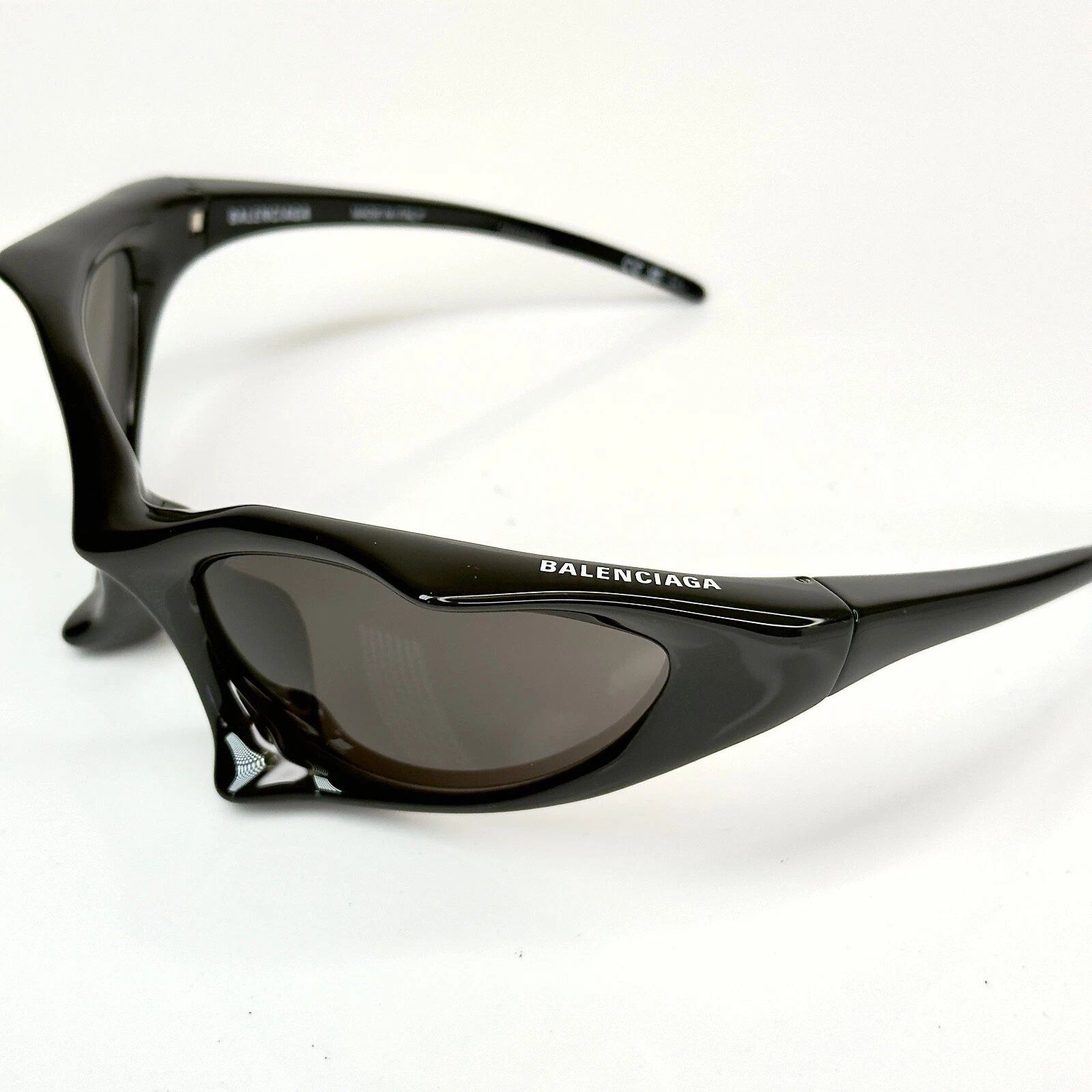 Balenciaga BALENCIAGA BB0352S RUNNER CAT 0352 Black Angular Mask 001 Size ONE SIZE - 5 Thumbnail